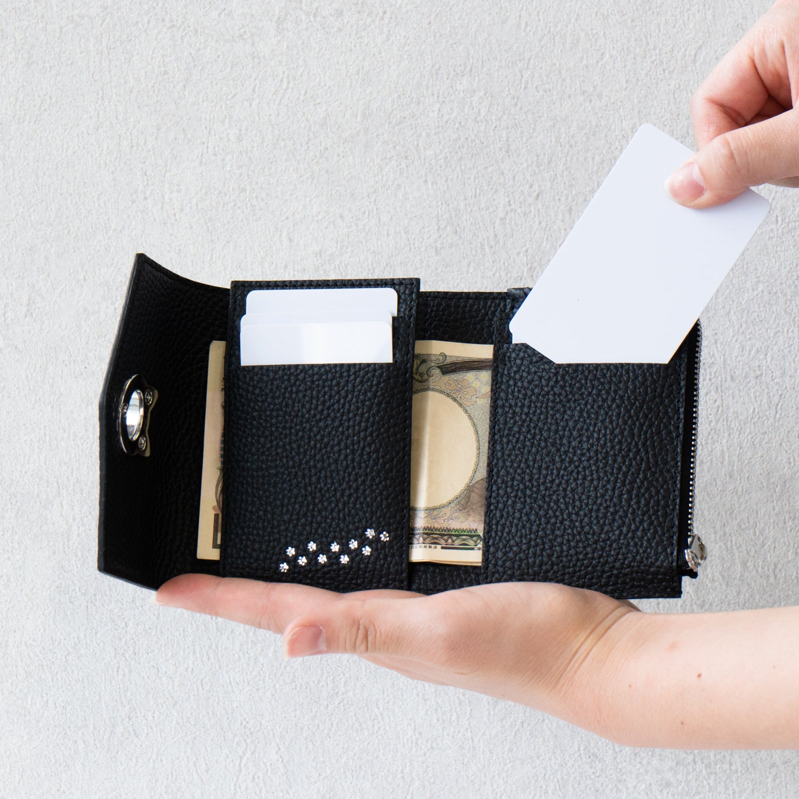 N'Apela Grande Cuir Mache Handy Wallet in Black with Silver Hardware