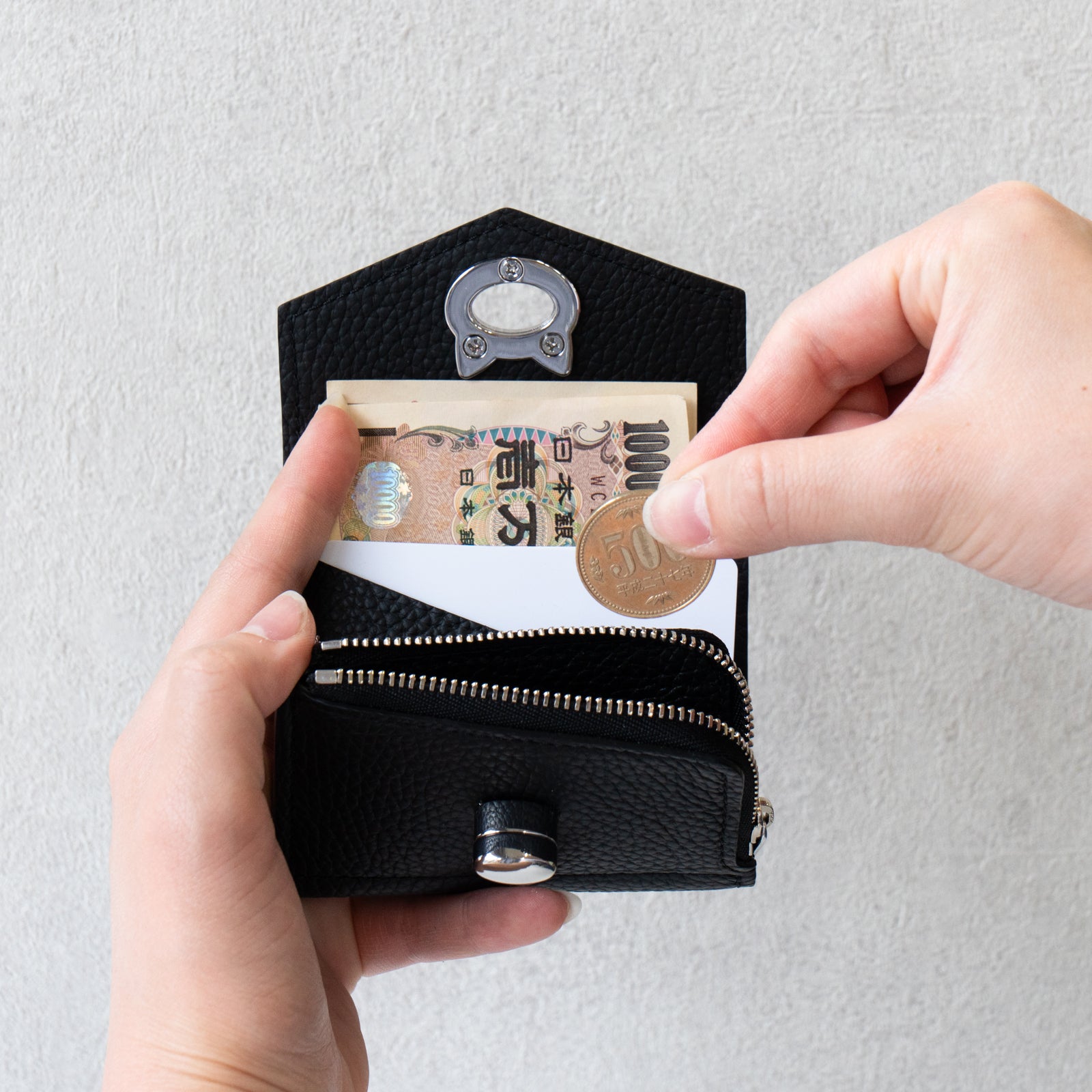 Handy Wallet Nyapera Cuir Mache / Black