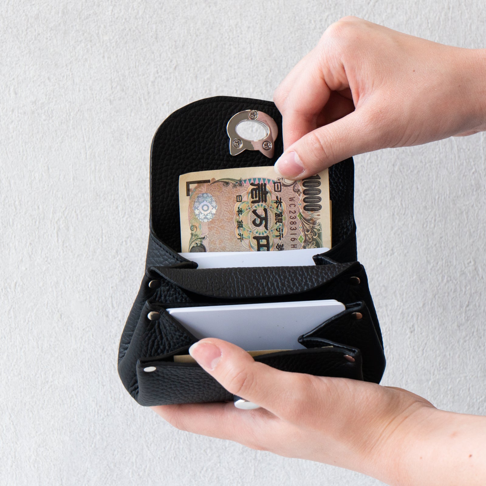 Shell Wallet CAT Cuir Mash / Black