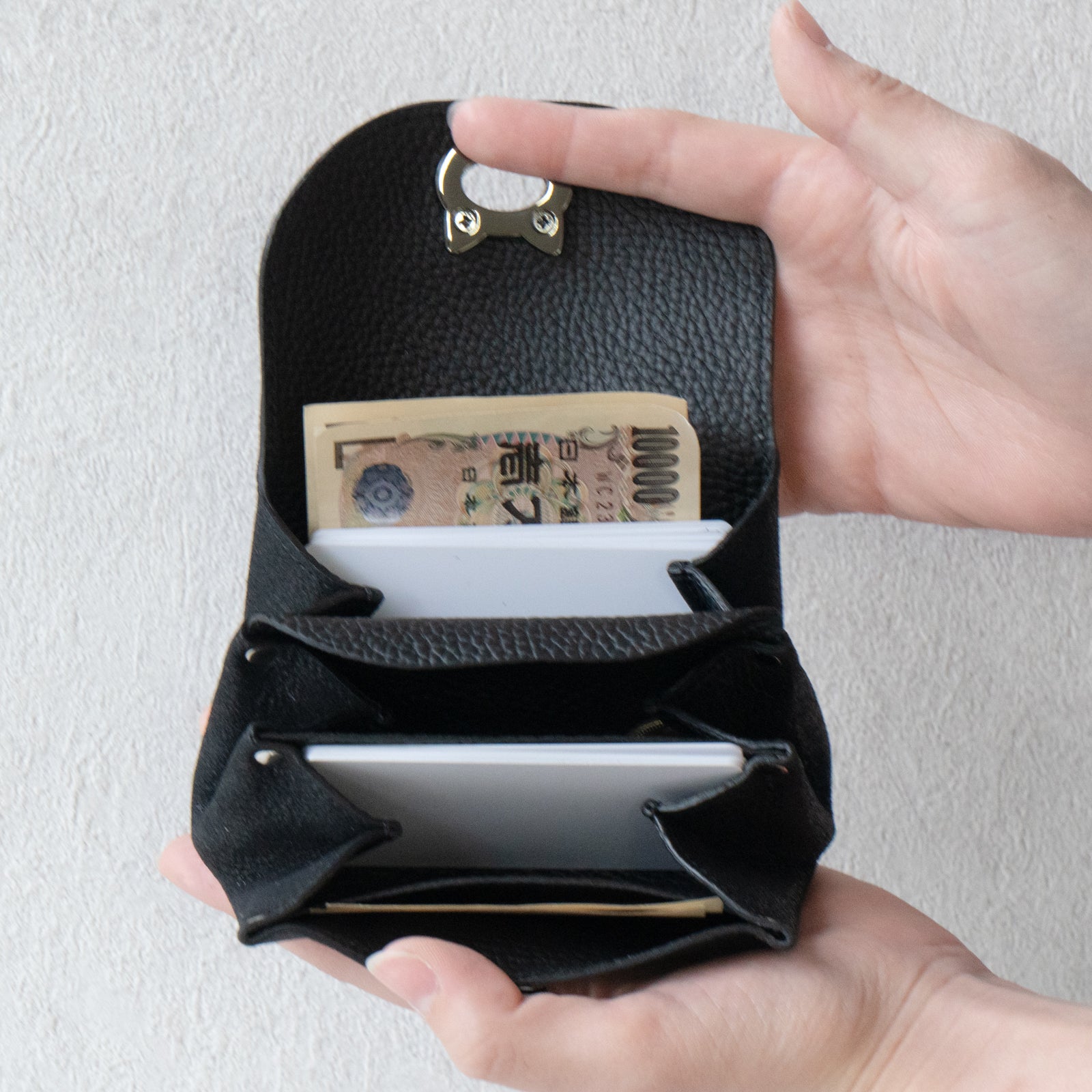 Sparkling Shell Wallet CAT / Black