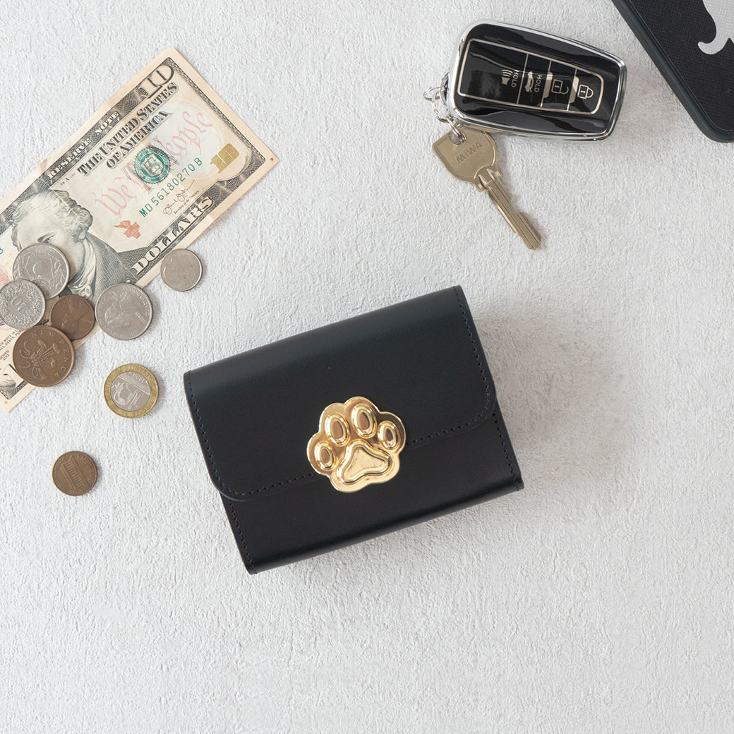 Early bird discount available. Pre-order: June 5 (Fri) 22:00 - June 14 (Sun). PAW Plate Mid Wallet / Black