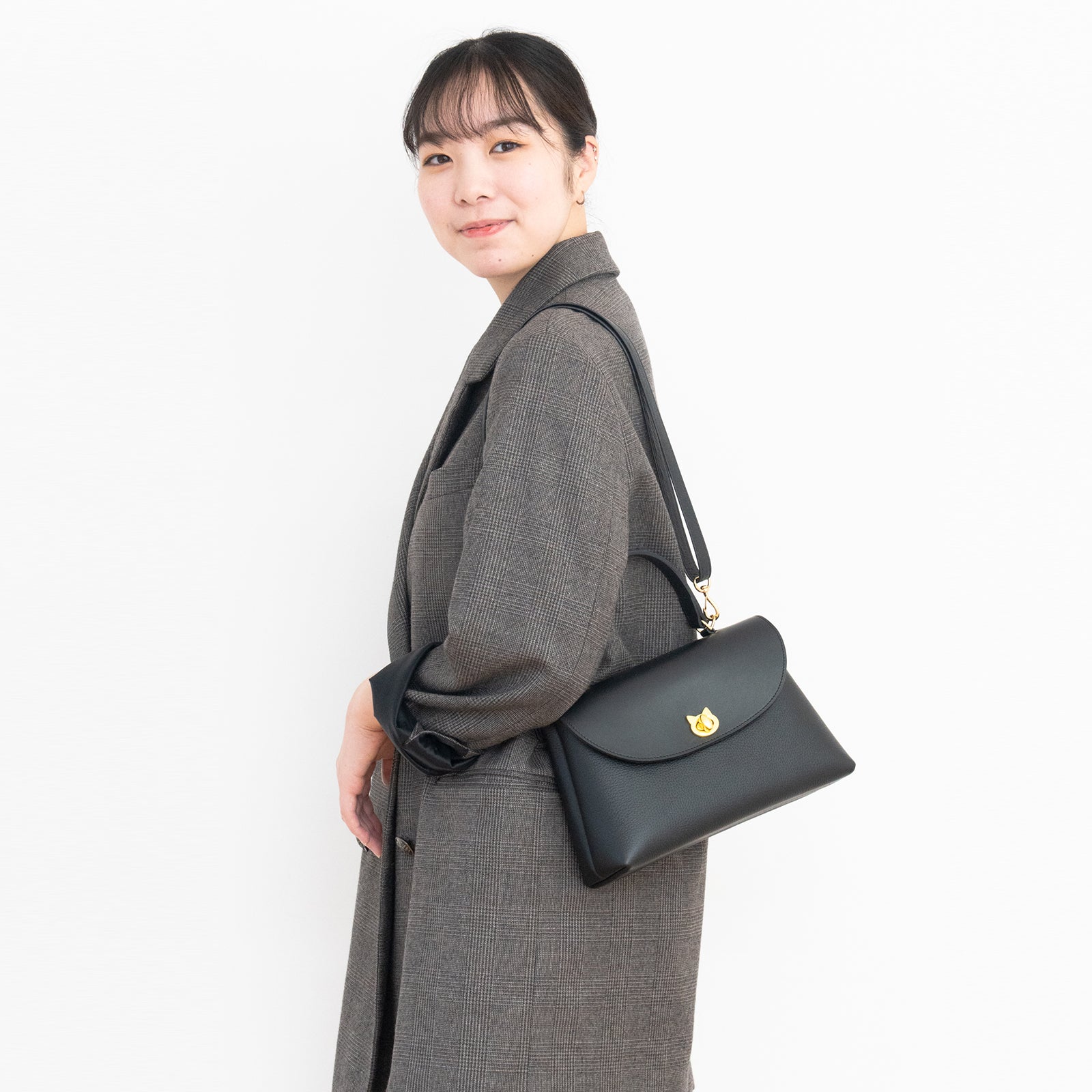 【受注販売:7/24(金)22:00~26(日)】【初回10%OFF】フラップコンビハンドバッグ / ブラック
