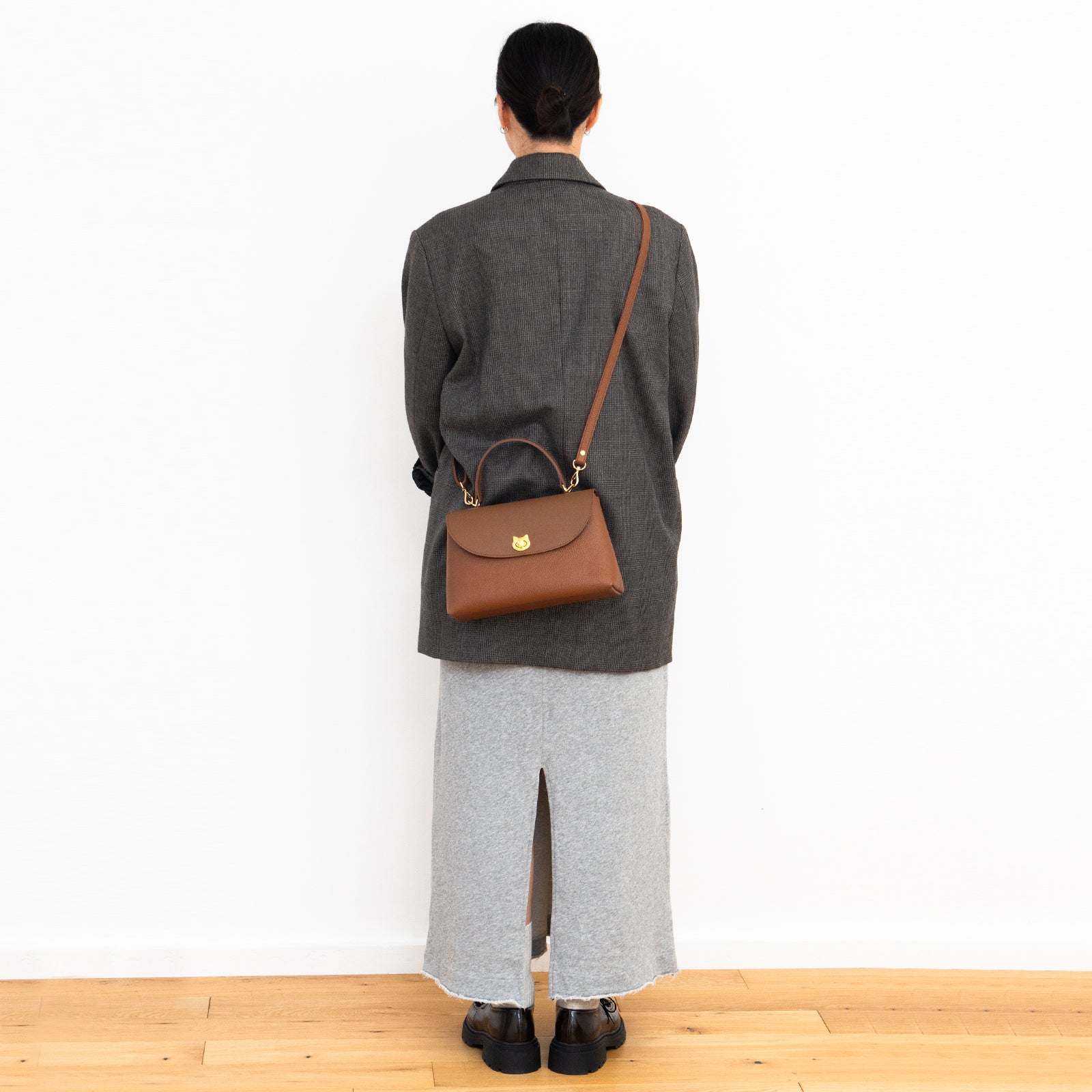 【受注販売:7/24(金)22:00~26(日)】【初回10%OFF】フラップコンビハンドバッグ / キャメル