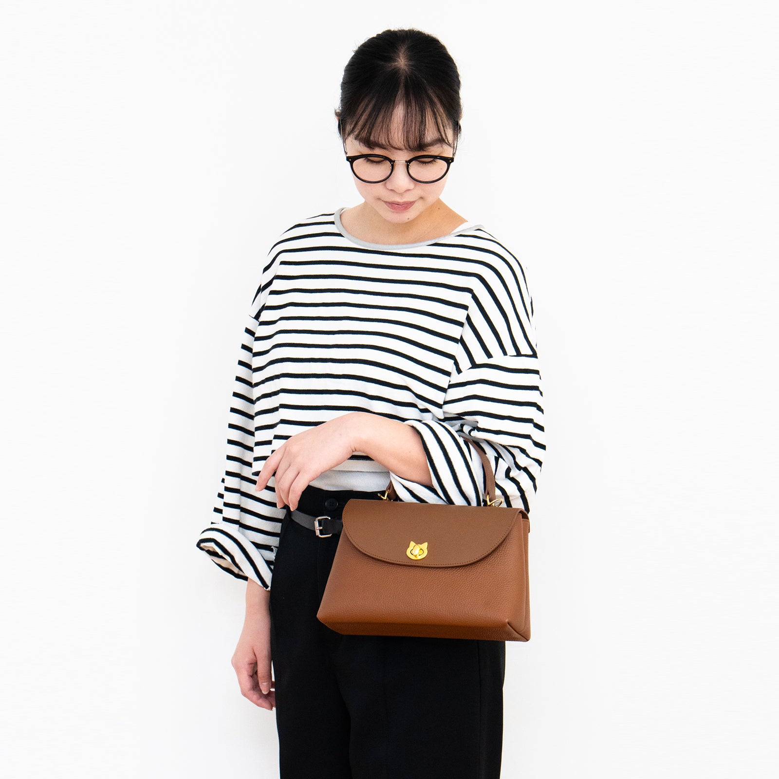 【受注販売:7/24(金)22:00~26(日)】【初回10%OFF】フラップコンビハンドバッグ / キャメル