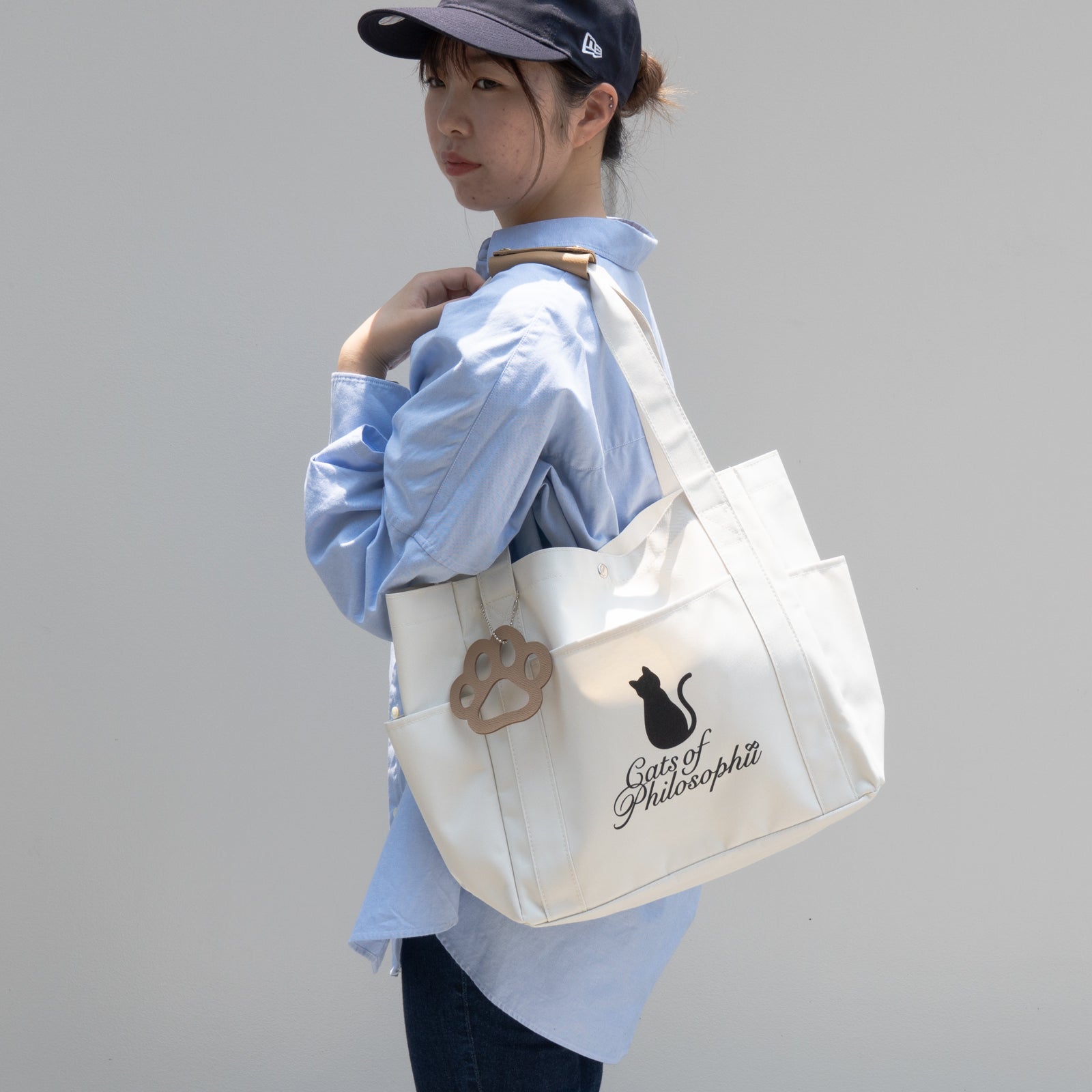 【11/7(金)22:00~ 26時間限定販売】【数量限定】保護猫チャリティー ロゴトート  /  オフホワイト
