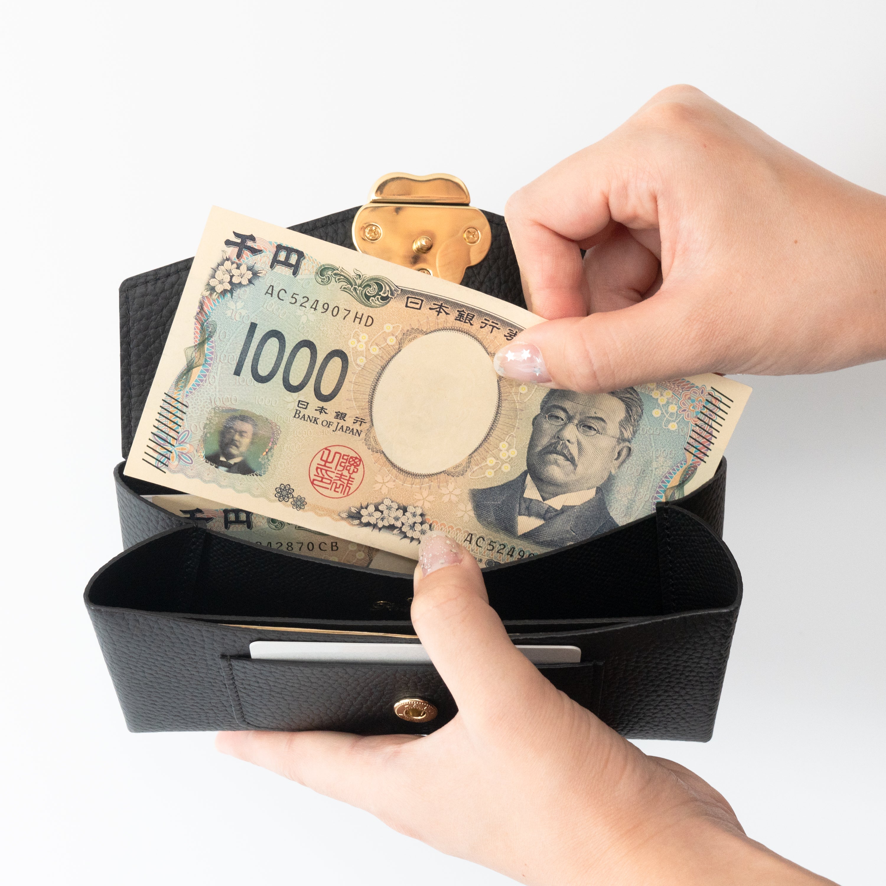 【受注販売:7/24(金)22:00~26(日)】【初回10%OFF】小さなレザーフラップ長財布・ミャウヴェル / ブラック
