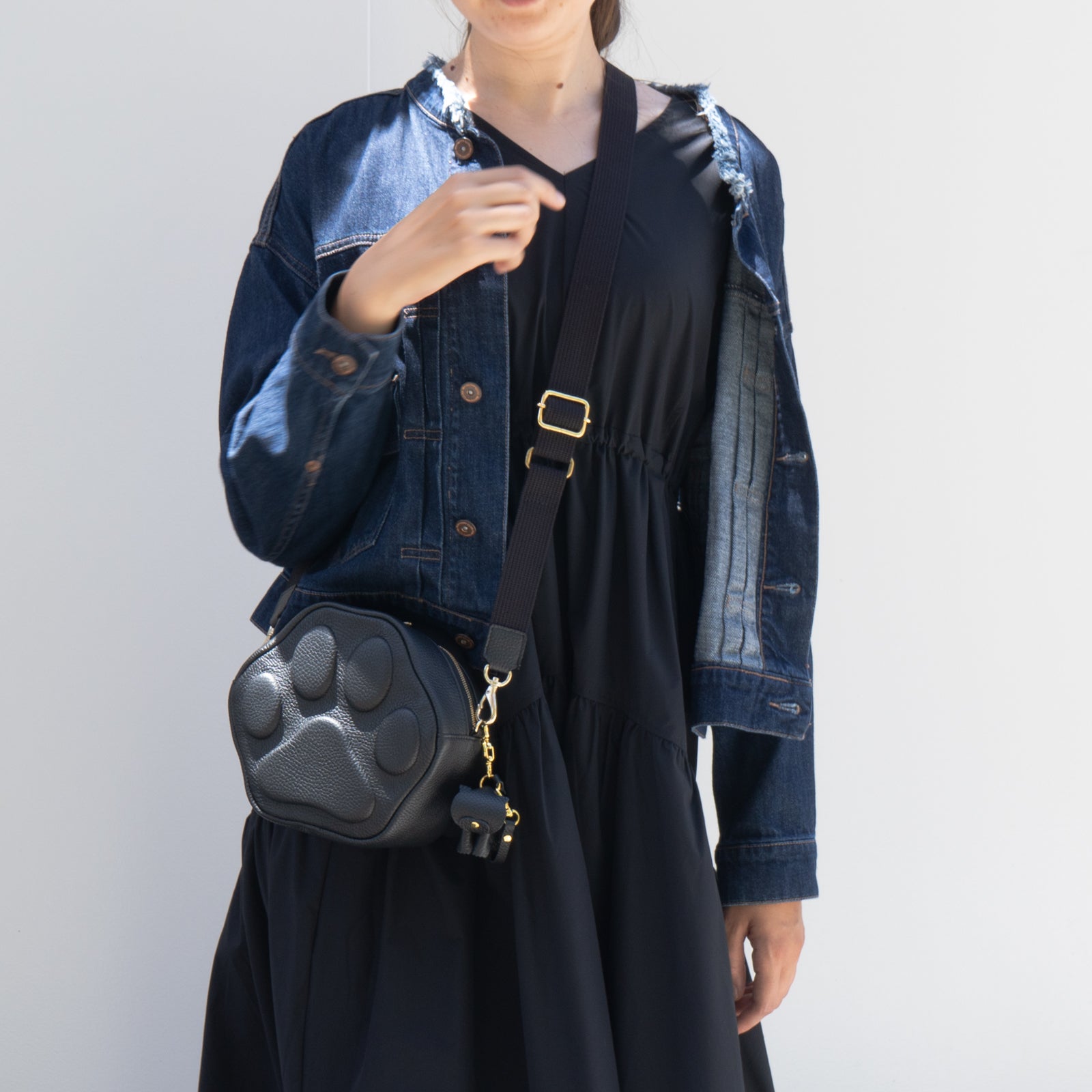 【11/21(金)22:00~ 26時間限定販売】【数量限定】PAWポシェット キュイール・マッシュ / ブラック