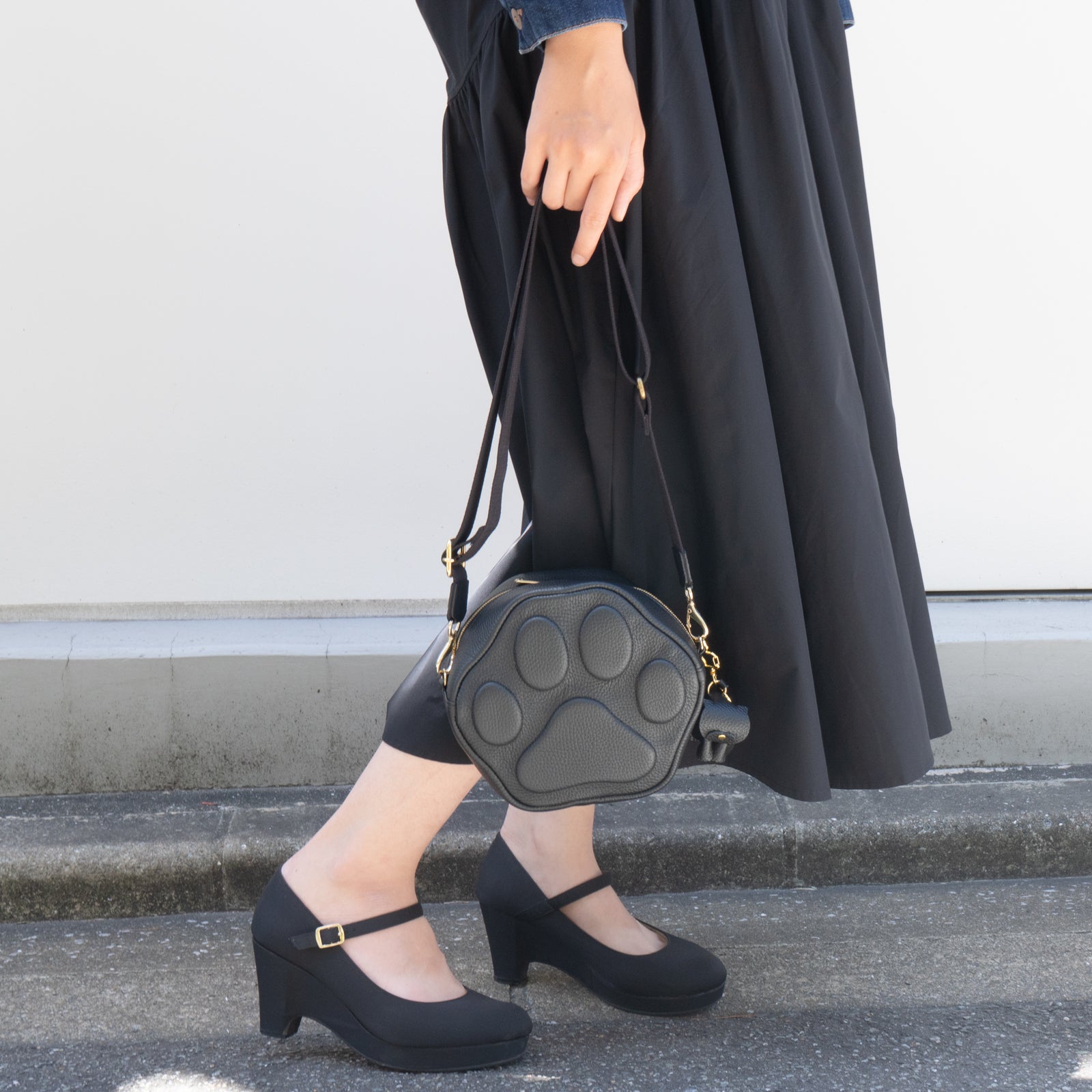 【11/21(金)22:00~ 26時間限定販売】【数量限定】PAWポシェット キュイール・マッシュ / ブラック