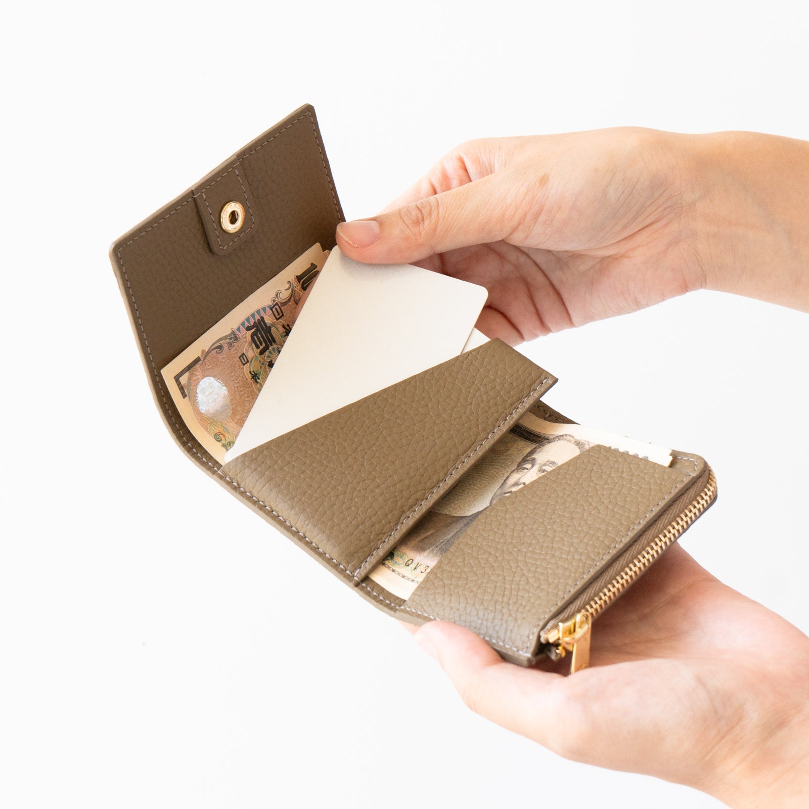 【おつとめ品セール】ハンディウォレット・オペラ リリィ 箔パイソン / シルバーイエロー