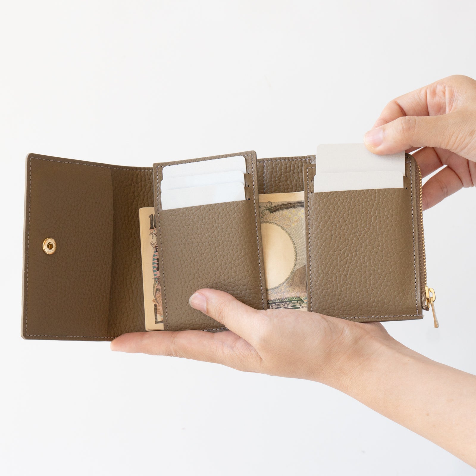 【おつとめ品セール】ハンディウォレット・オペラ リリィ グランデ 箔パイソン / シルバーイエロー