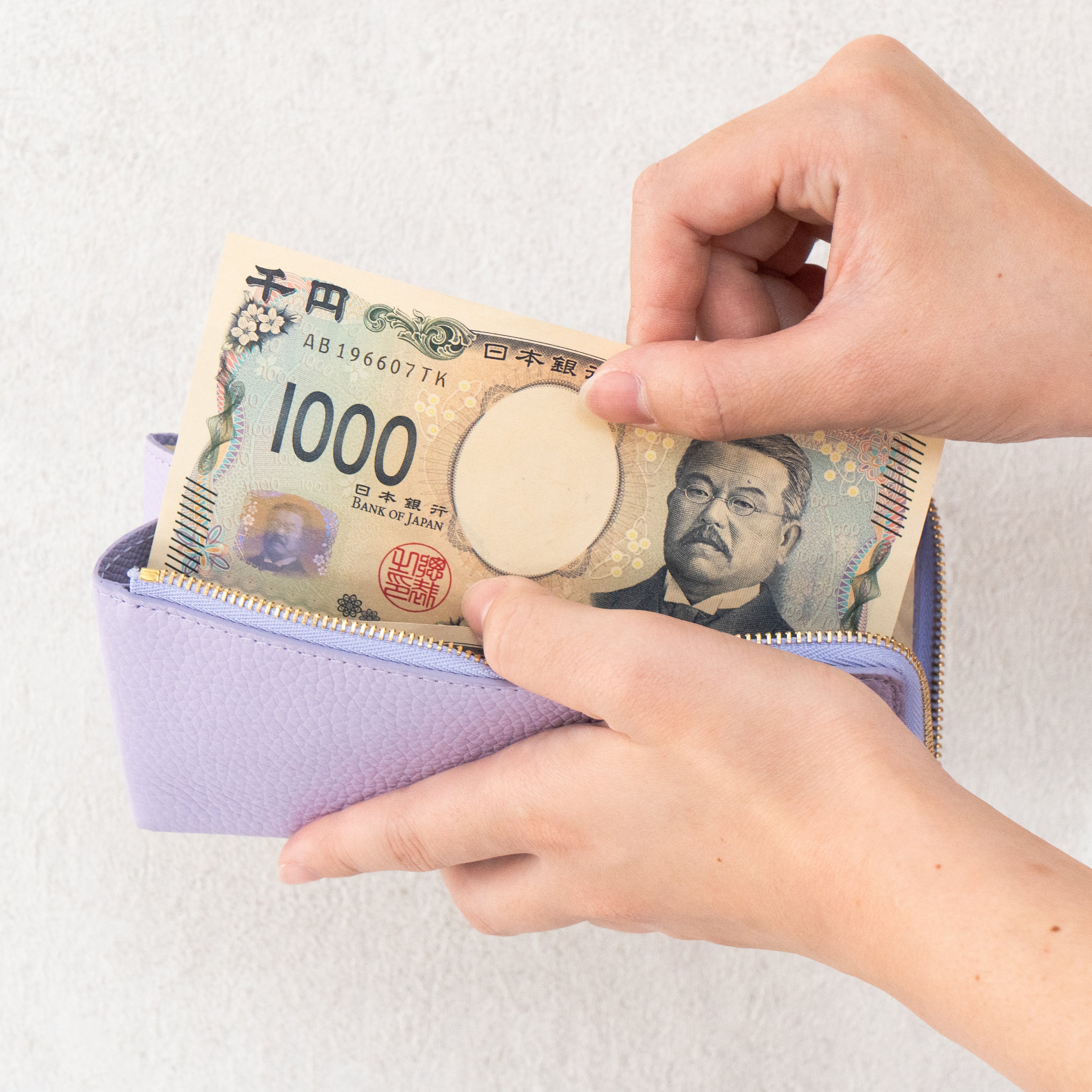 【数量限定】【受注生産:9/4(金)22:00〜6(日)】小さなファスナー長財布・ミャウヴェルZIP トリヨンクレマンス / ギモーヴ