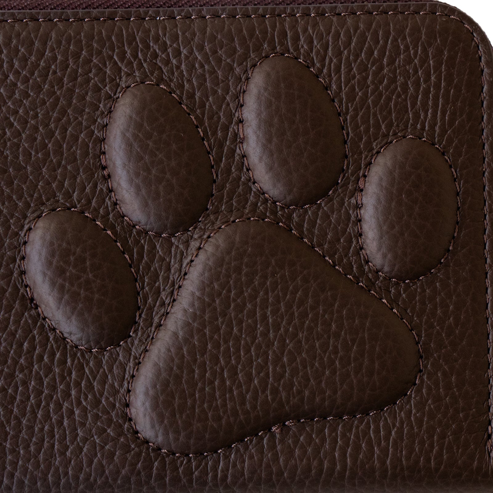 PAWラウンドファスナー長財布 キュイール・マッシュ / チョコ