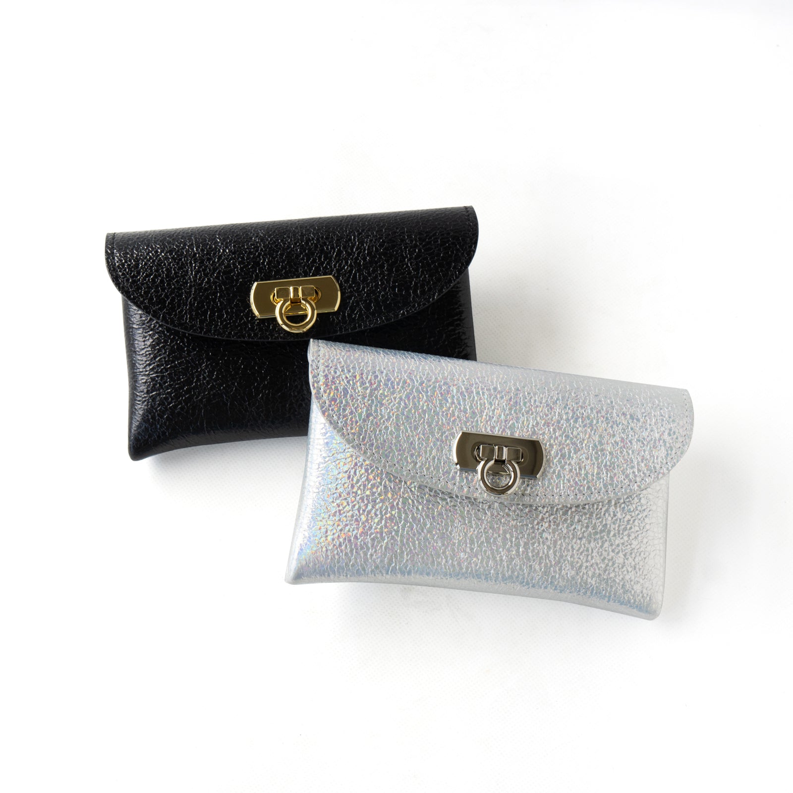 【おつとめ品セール】フラップウォレット・フルール ミディアム (背面ポケット付き) プリズムレザー / オーロラシルバー