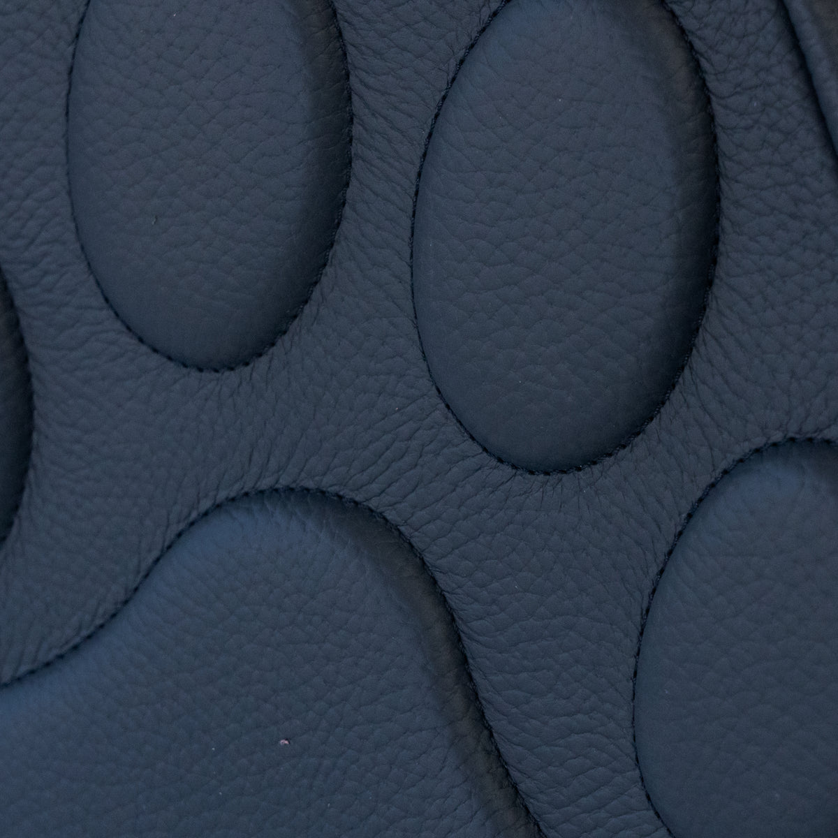 【受注販売:10/9(金)22:00〜13(火)】バケットバッグ・PAW (パウ) キュイール・マッシュ / ブルーニュイ