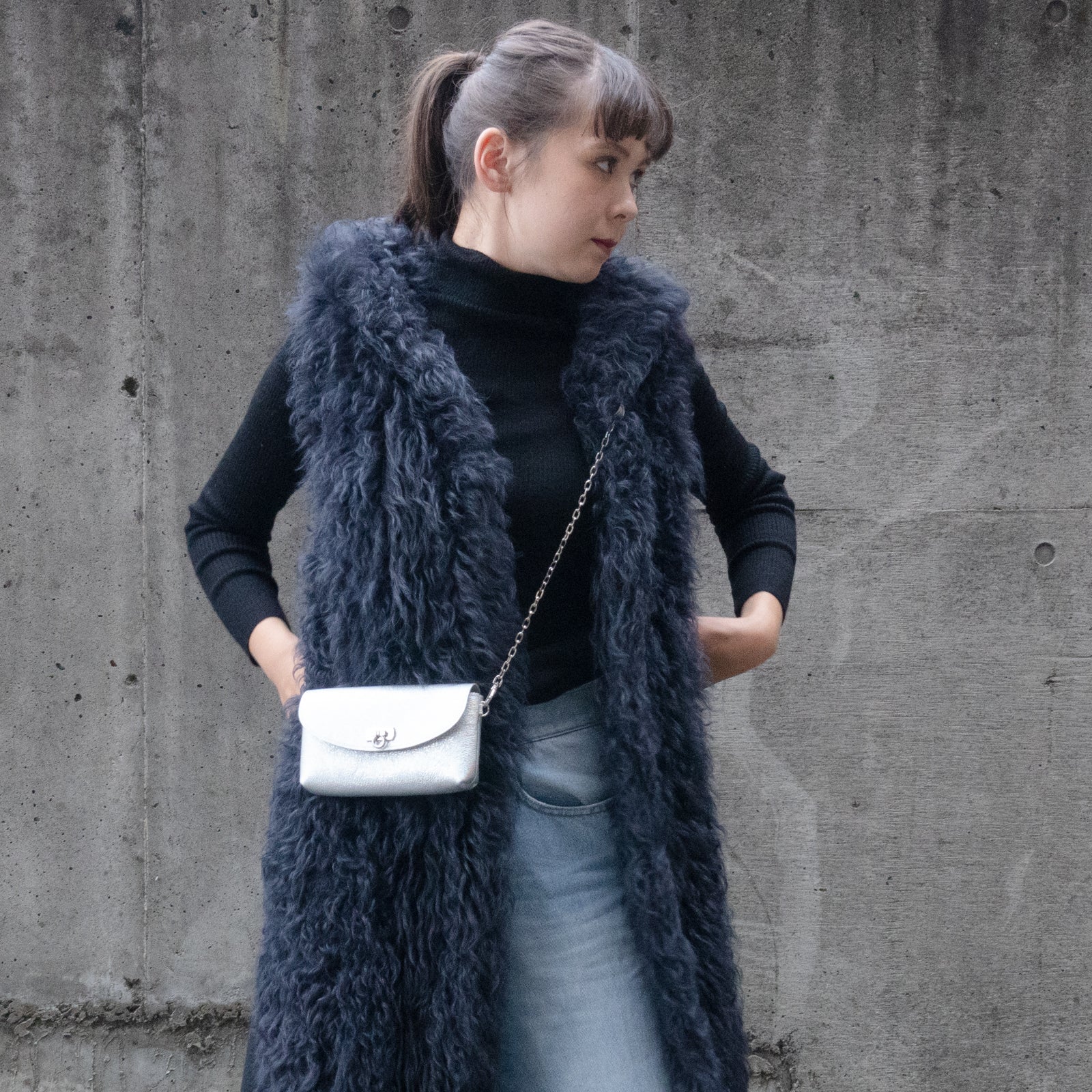 【おつとめ品セール】フルール ミリオン ポシェット(背面ポケット付き) プリズムレザー / オーロラシルバー