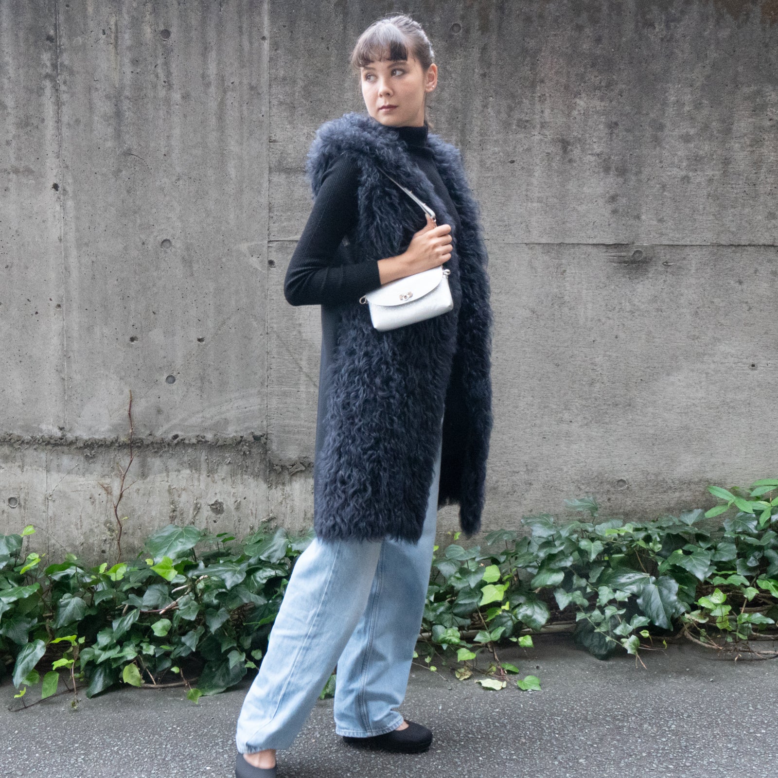 【おつとめ品セール】フルール ミリオン ポシェット(背面ポケット付き) プリズムレザー / オーロラシルバー