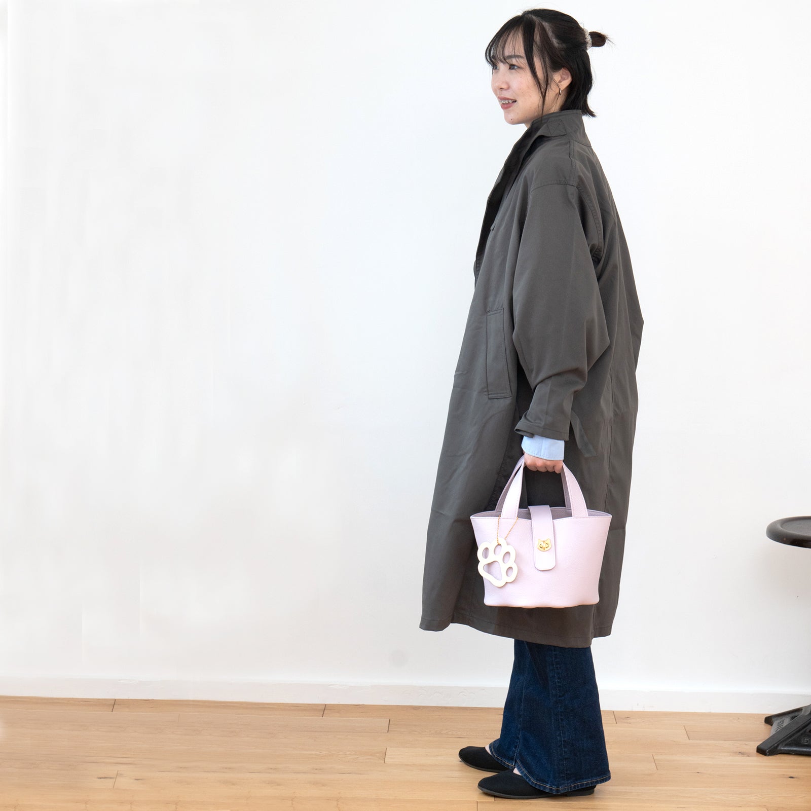 【1月中旬お届け】バケットバッグ PAW (パウ) 肉球チャームセット キュイールマッシュ / モーヴシルベスティン