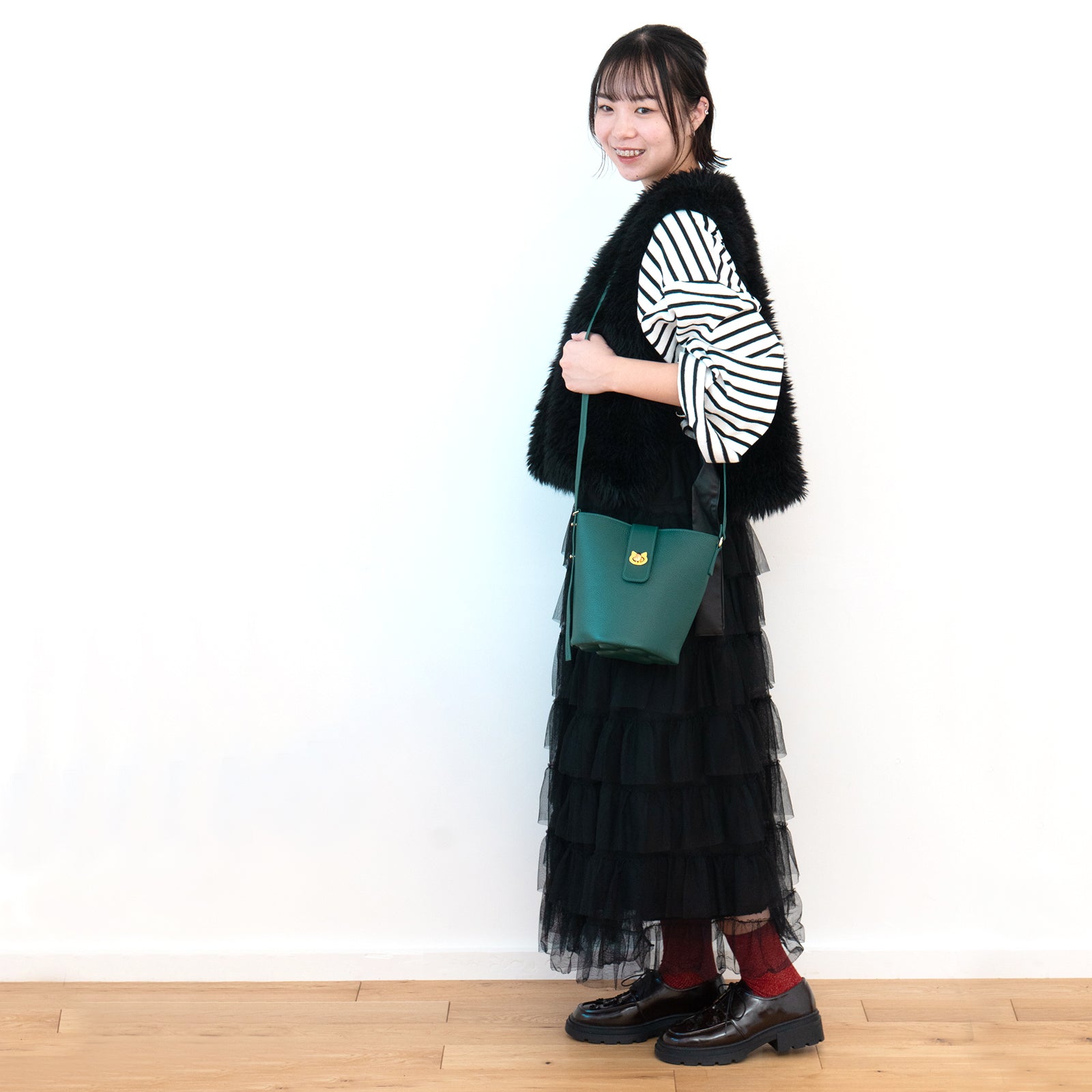 ショルダーバッグ PAW (パウ) キュイール・マッシュ / エメラルド