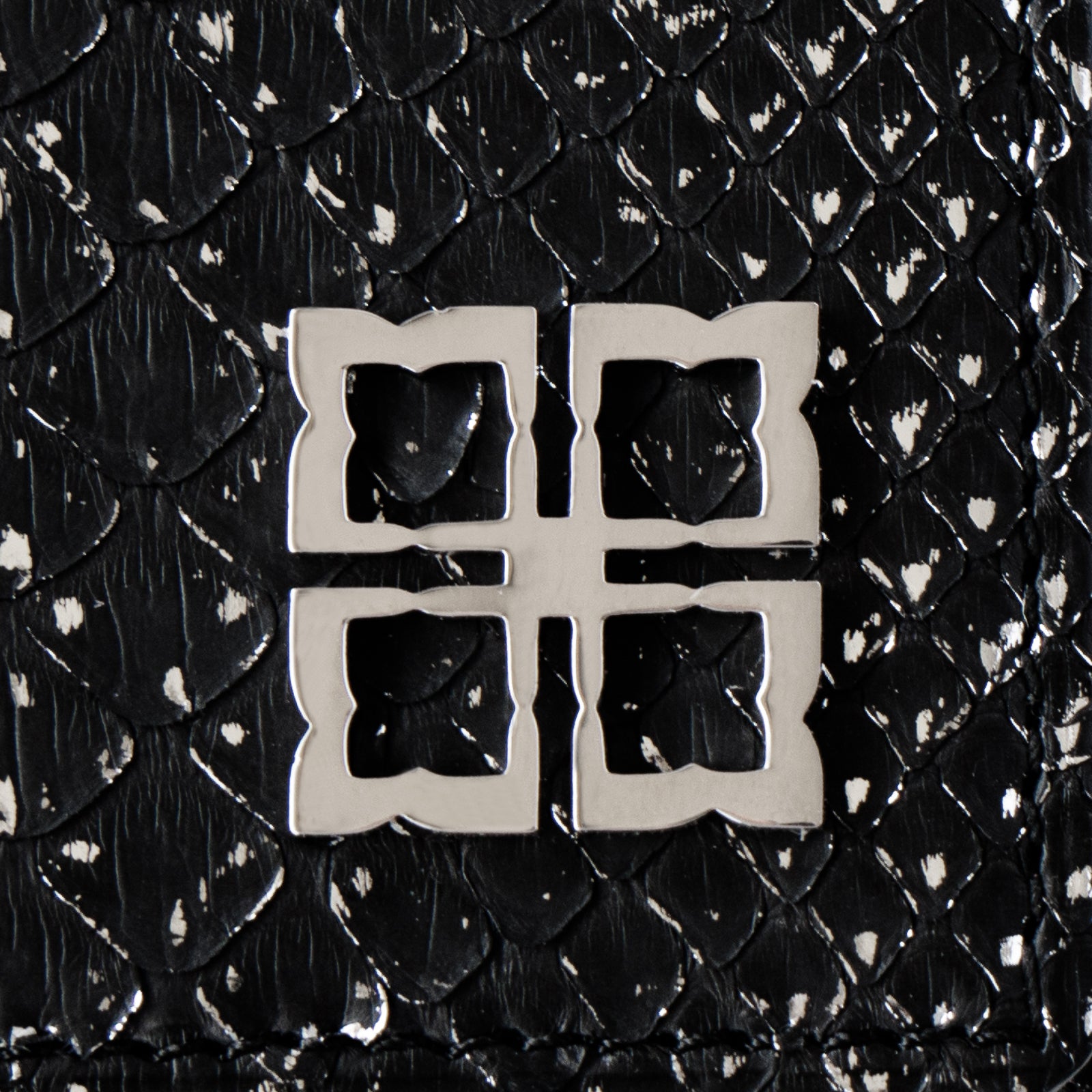 【おつとめ品セール】ハンディウォレット・オペラ リリィ グランデ 箔パイソン / シルバーブラック