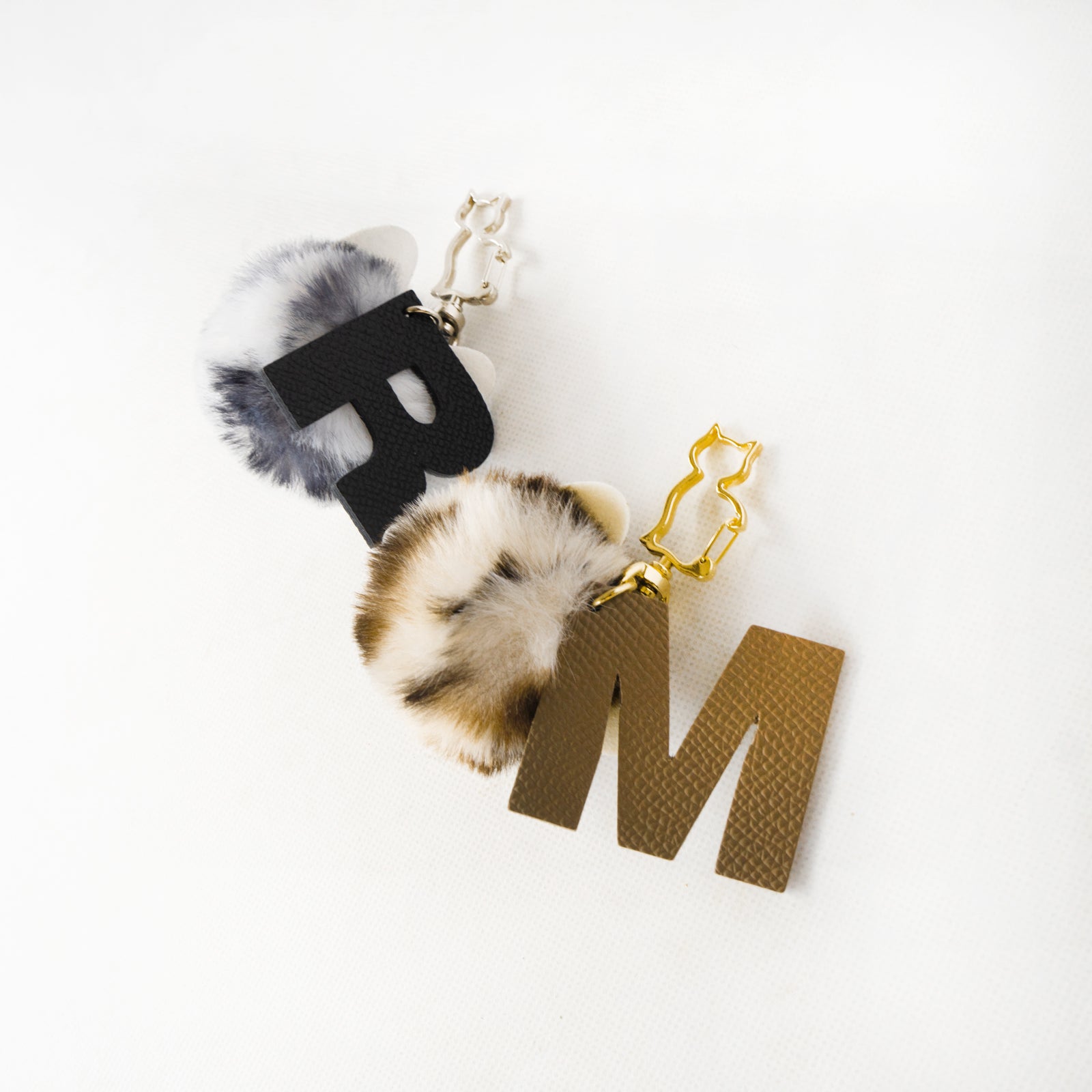 Fluffy Initial Meow Holder / Etoupe