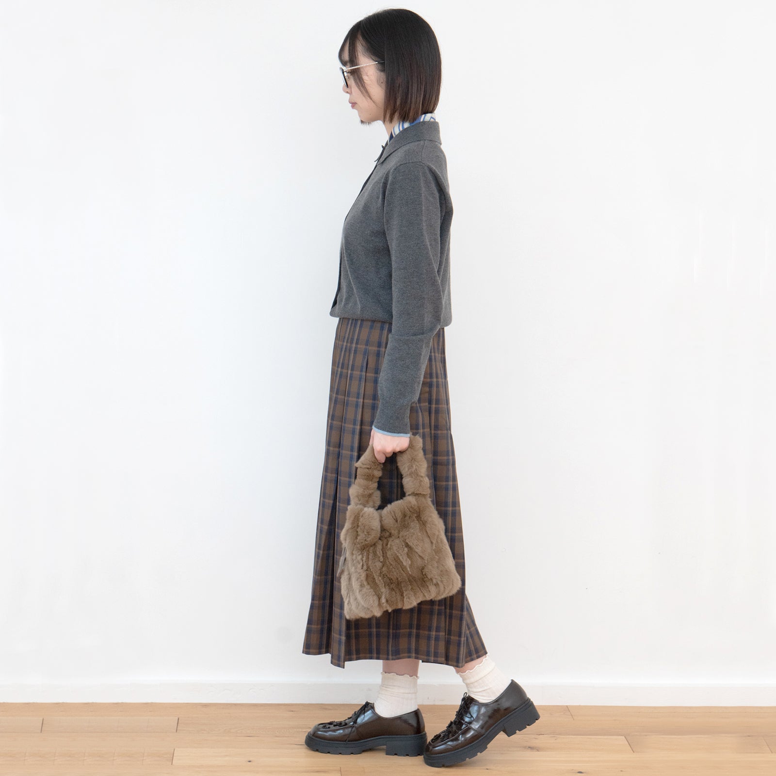 【12/7(日)22:00~ 26時間限定販売】【数量限定】 ワンハンドルファーバッグ・PAW (パウ) / キャメル