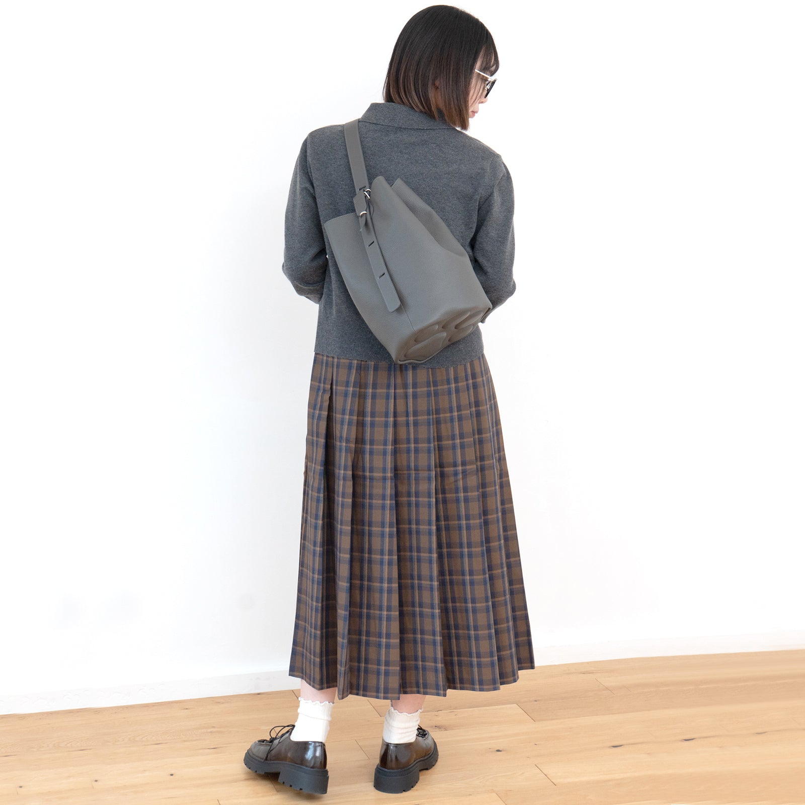 【11/21(金)22:00~ 26時間限定販売】【数量限定】3WAYバッグ PAW (パウ) キュイール・マッシュ / グラファイト