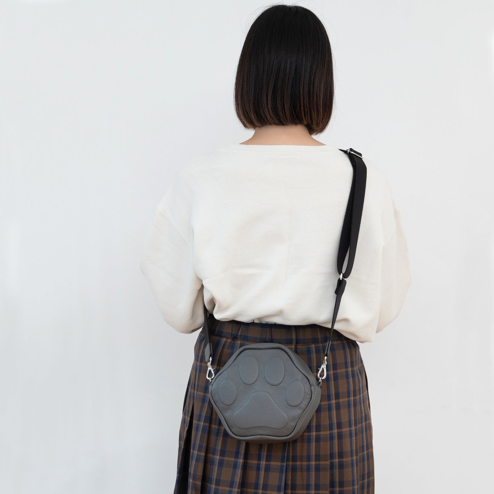 【11/21(金)22:00~ 26時間限定販売】【数量限定】PAWポシェット キュイール・マッシュ / グラファイト