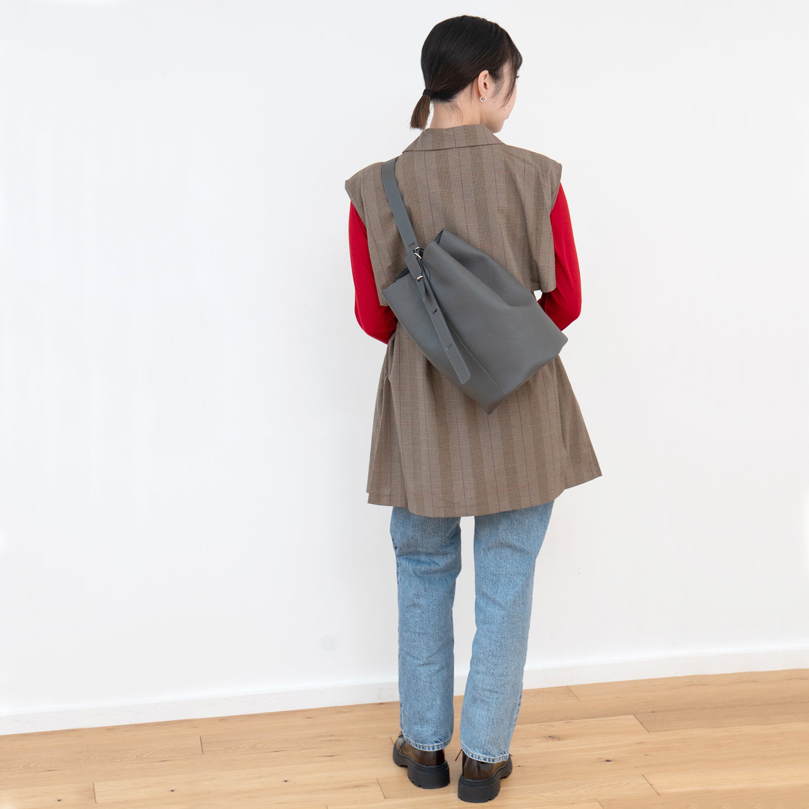 【11/21(金)22:00~ 26時間限定販売】【数量限定】3WAYバッグ PAW (パウ) キュイール・マッシュ / グラファイト