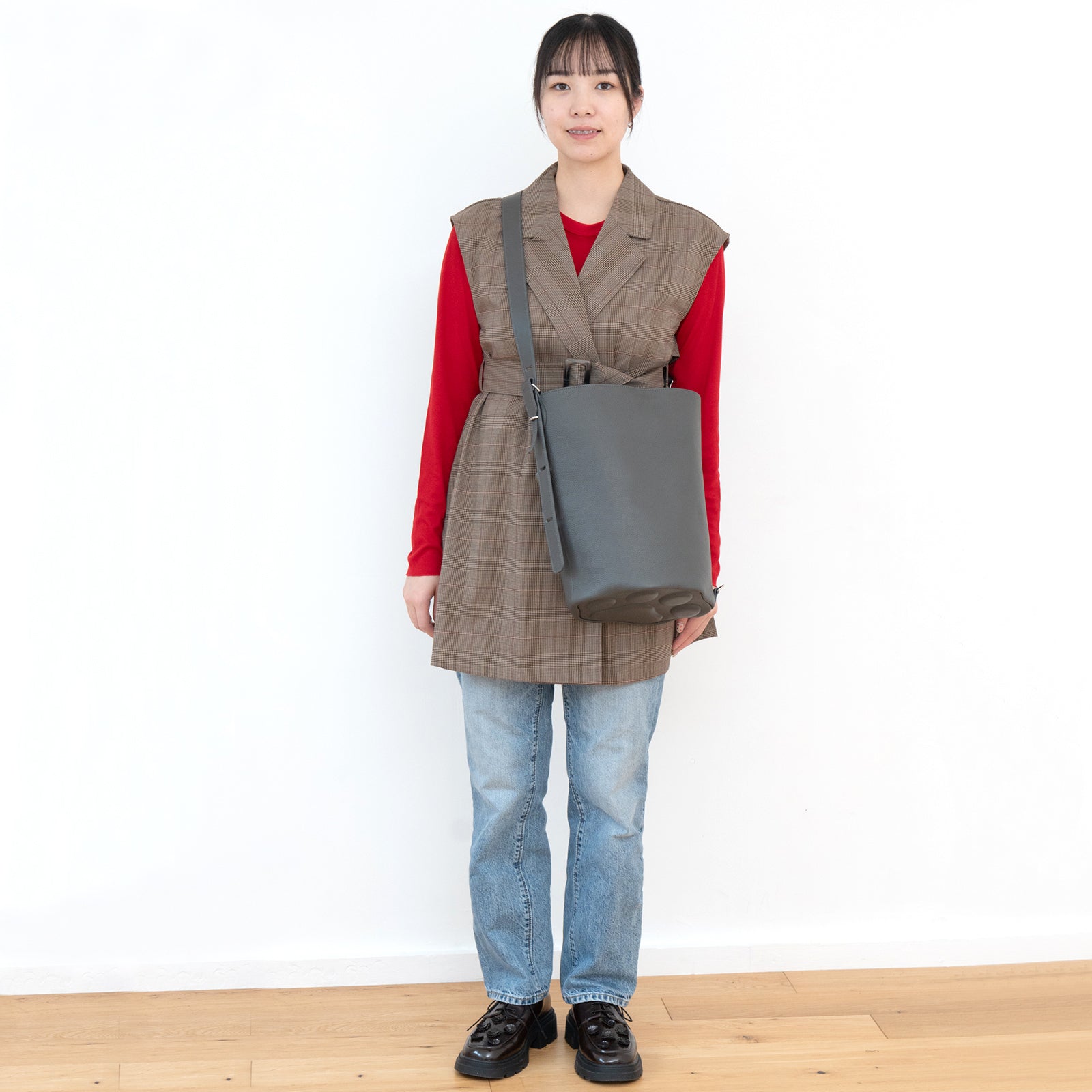 【11/21(金)22:00~ 26時間限定販売】【数量限定】3WAYバッグ PAW (パウ) キュイール・マッシュ / グラファイト