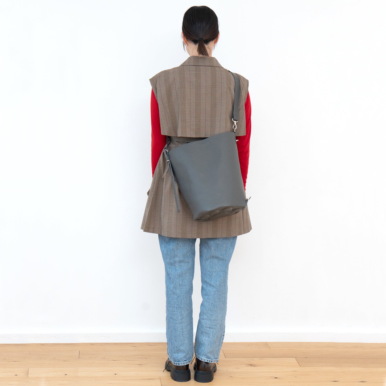 【11/21(金)22:00~ 26時間限定販売】【数量限定】3WAYバッグ PAW (パウ) キュイール・マッシュ / グラファイト