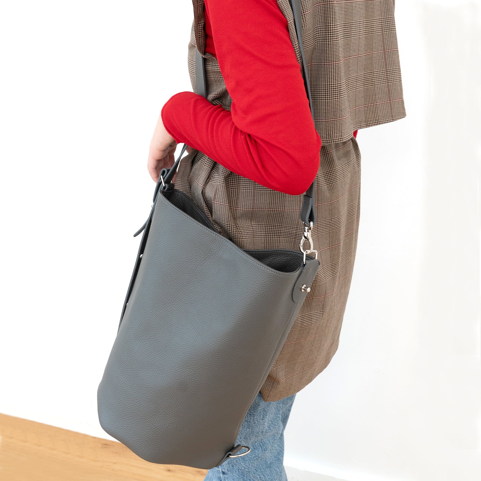 【11/21(金)22:00~ 26時間限定販売】【数量限定】3WAYバッグ PAW (パウ) キュイール・マッシュ / グラファイト