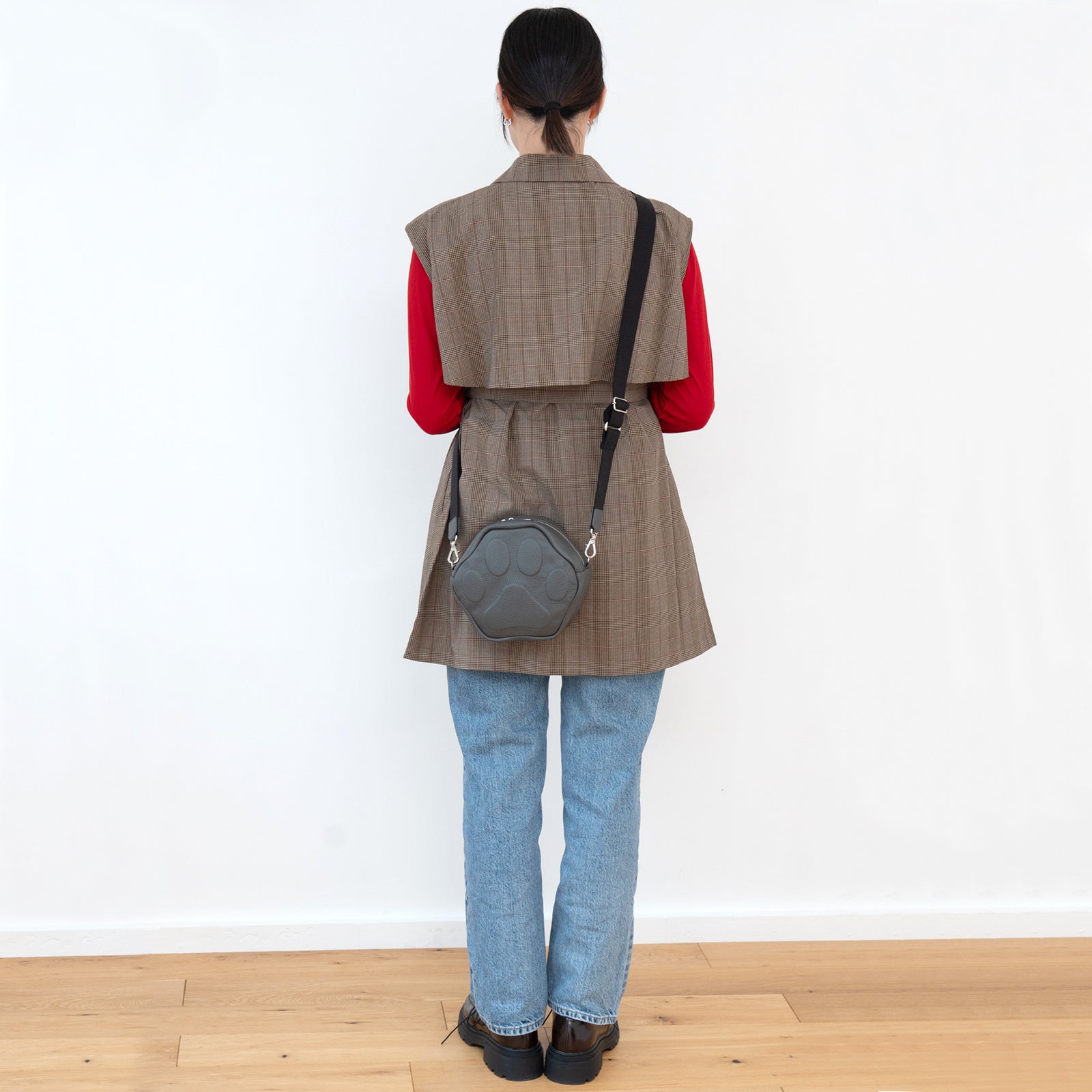 【11/21(金)22:00~ 26時間限定販売】【数量限定】PAWポシェット キュイール・マッシュ / グラファイト