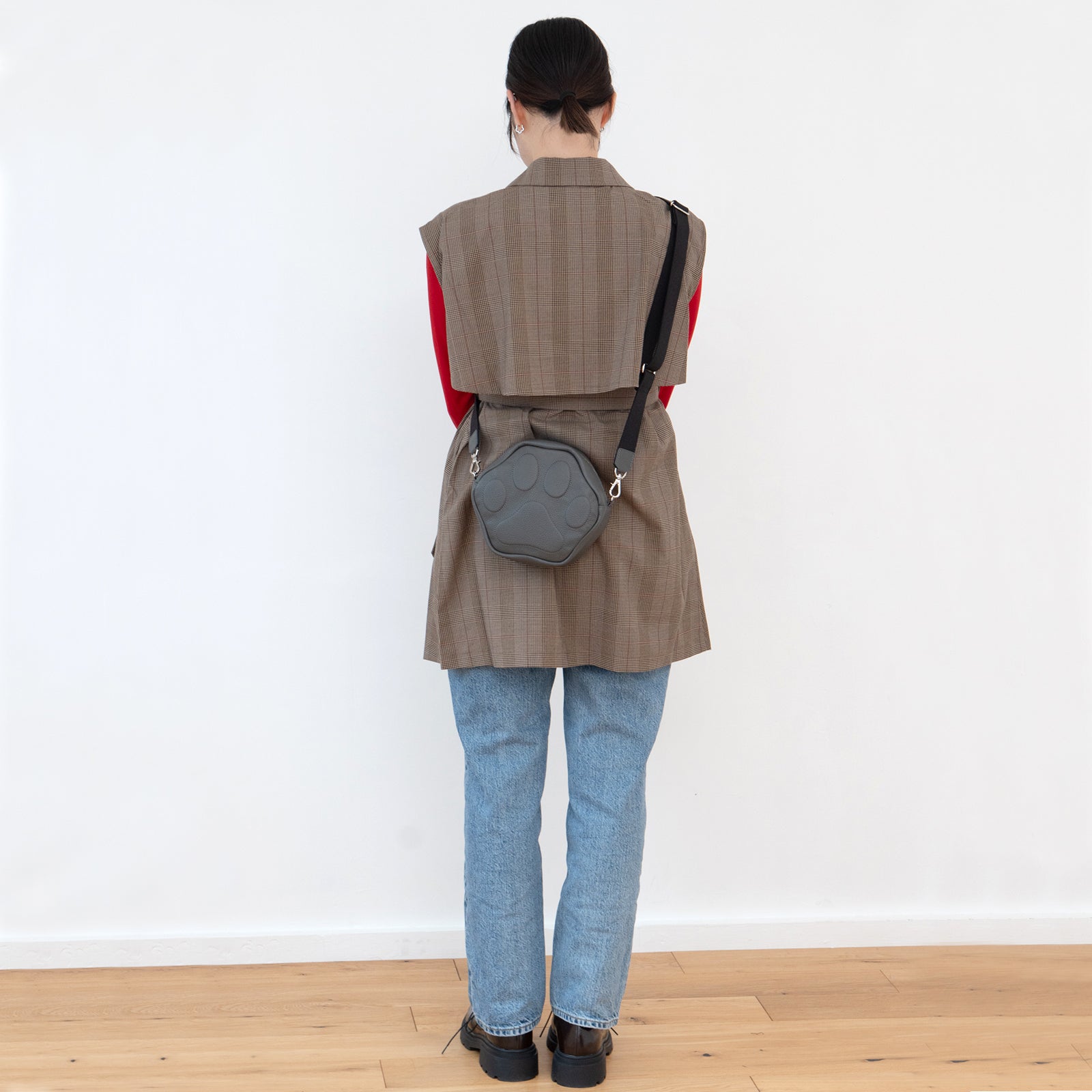 【11/21(金)22:00~ 26時間限定販売】【数量限定】PAWポシェット キュイール・マッシュ / グラファイト