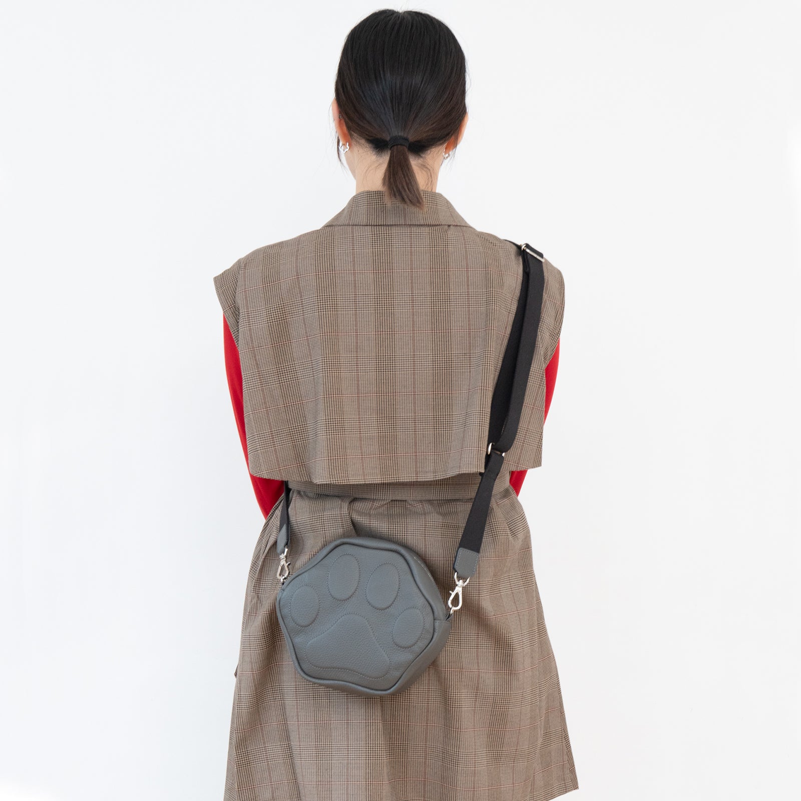 【11/21(金)22:00~ 26時間限定販売】【数量限定】PAWポシェット キュイール・マッシュ / グラファイト