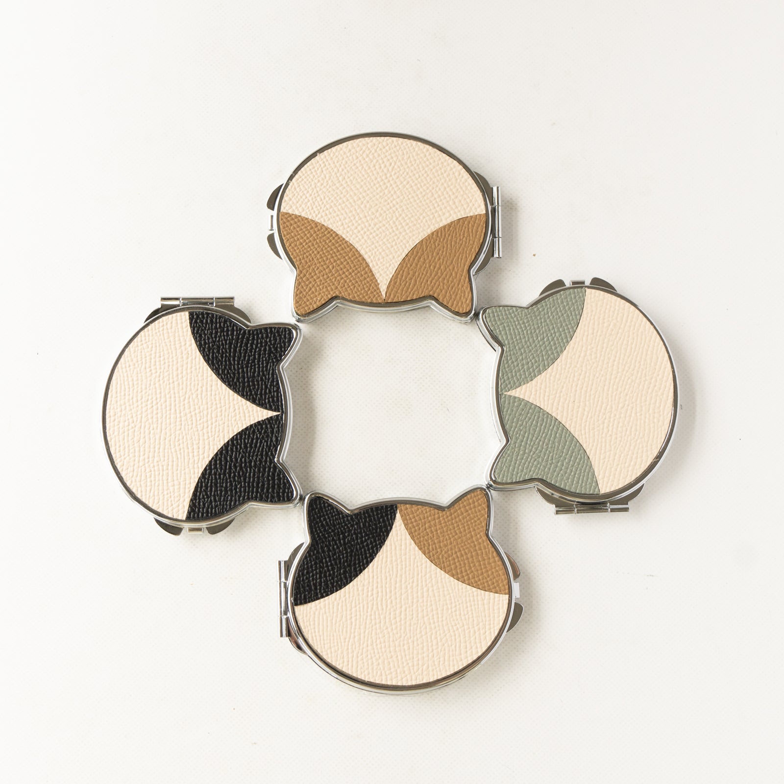 Nyanpakuto Mirror / Grey and White
