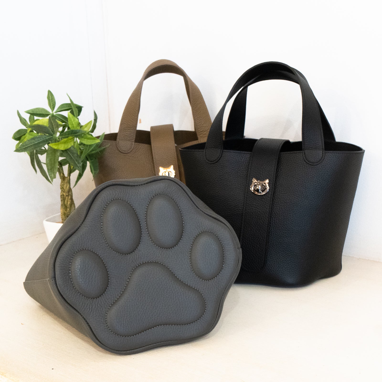 バゲットバッグ PAW (パウ) キュイール・マッシュ / グラファイト