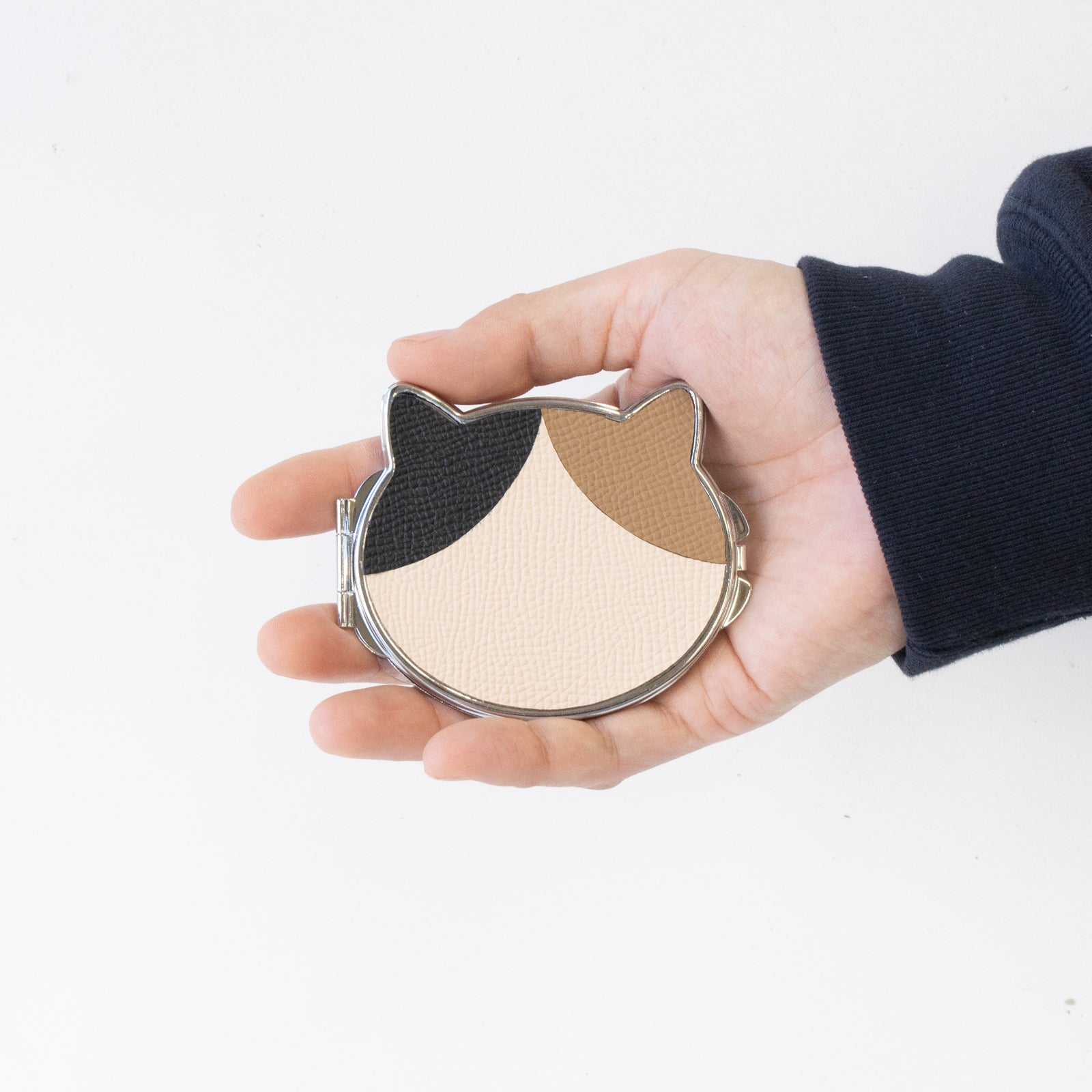 Nyanpakuto Mirror / Hachiwaremike