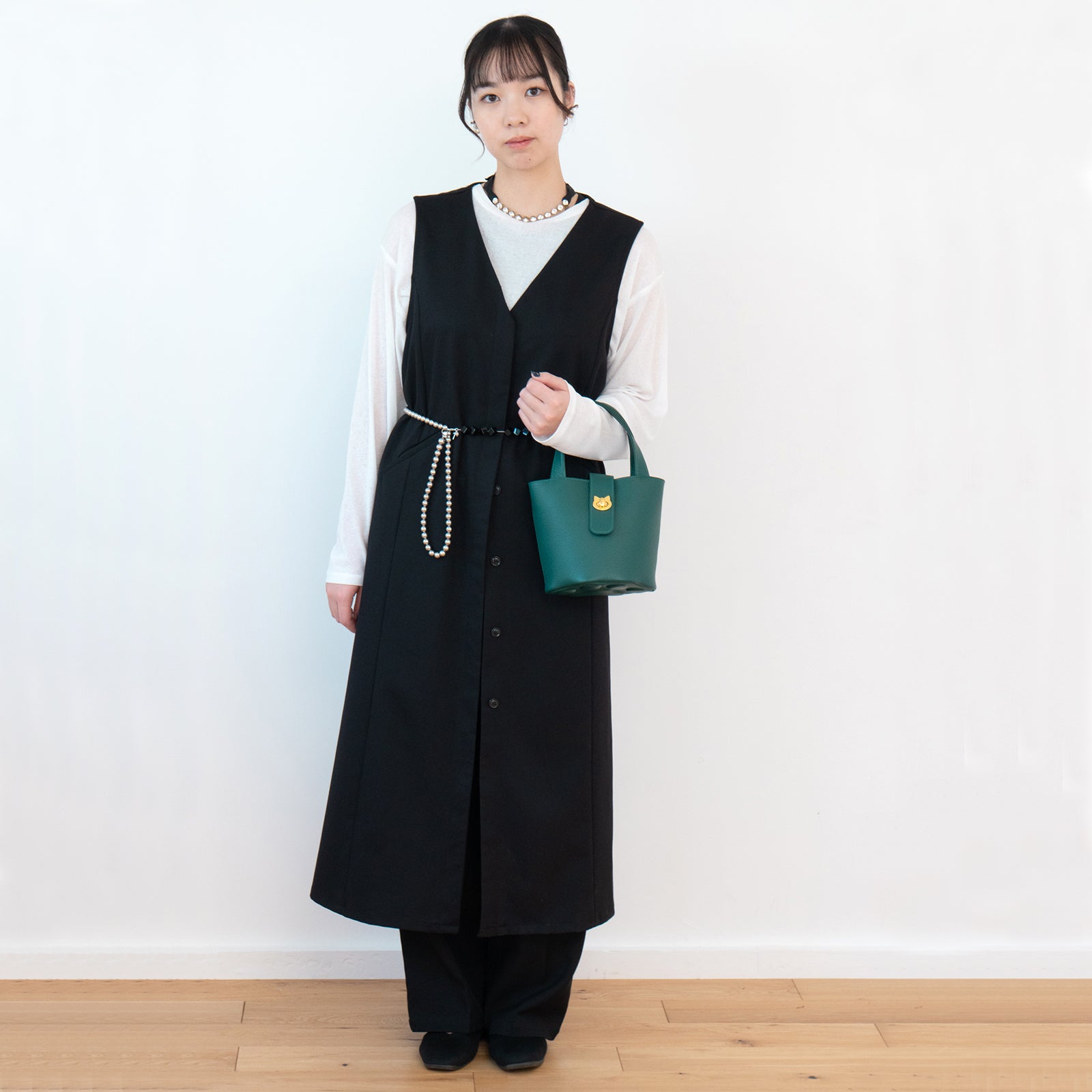 チェーンショルダー付きミニバッグ・PAW (パウ) / エメラルド