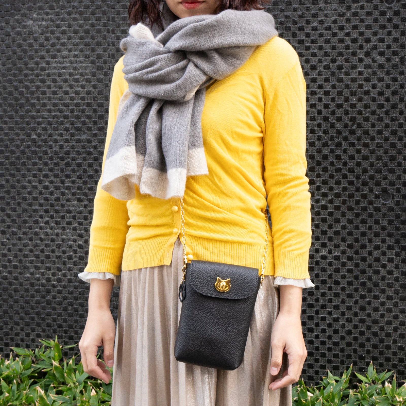 フルーニャスマホポシェット キュイール・マッシュ / ブラック