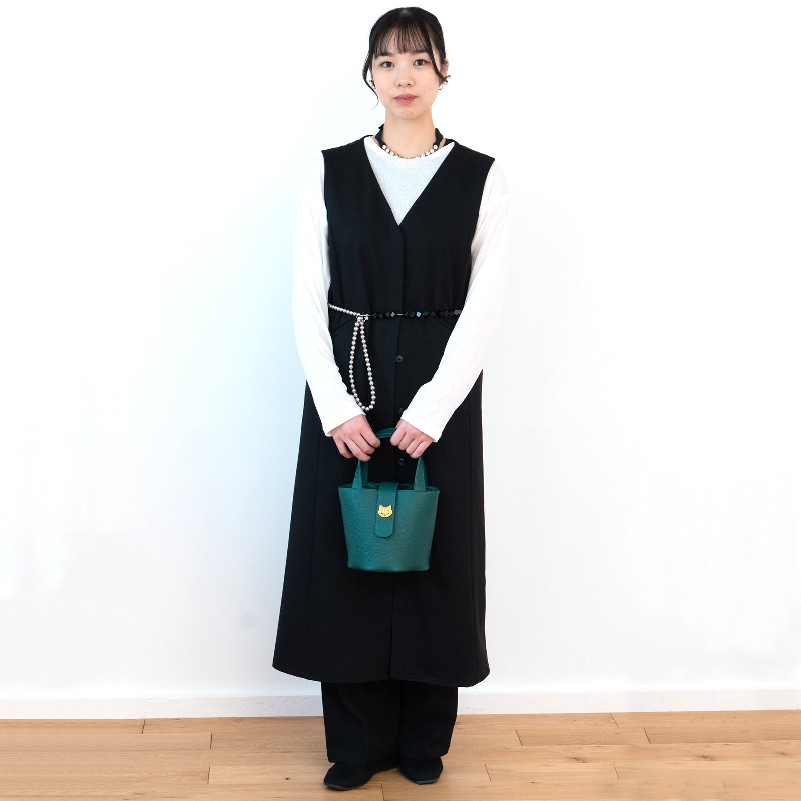 チェーンショルダー付きミニバッグ・PAW (パウ) / エメラルド