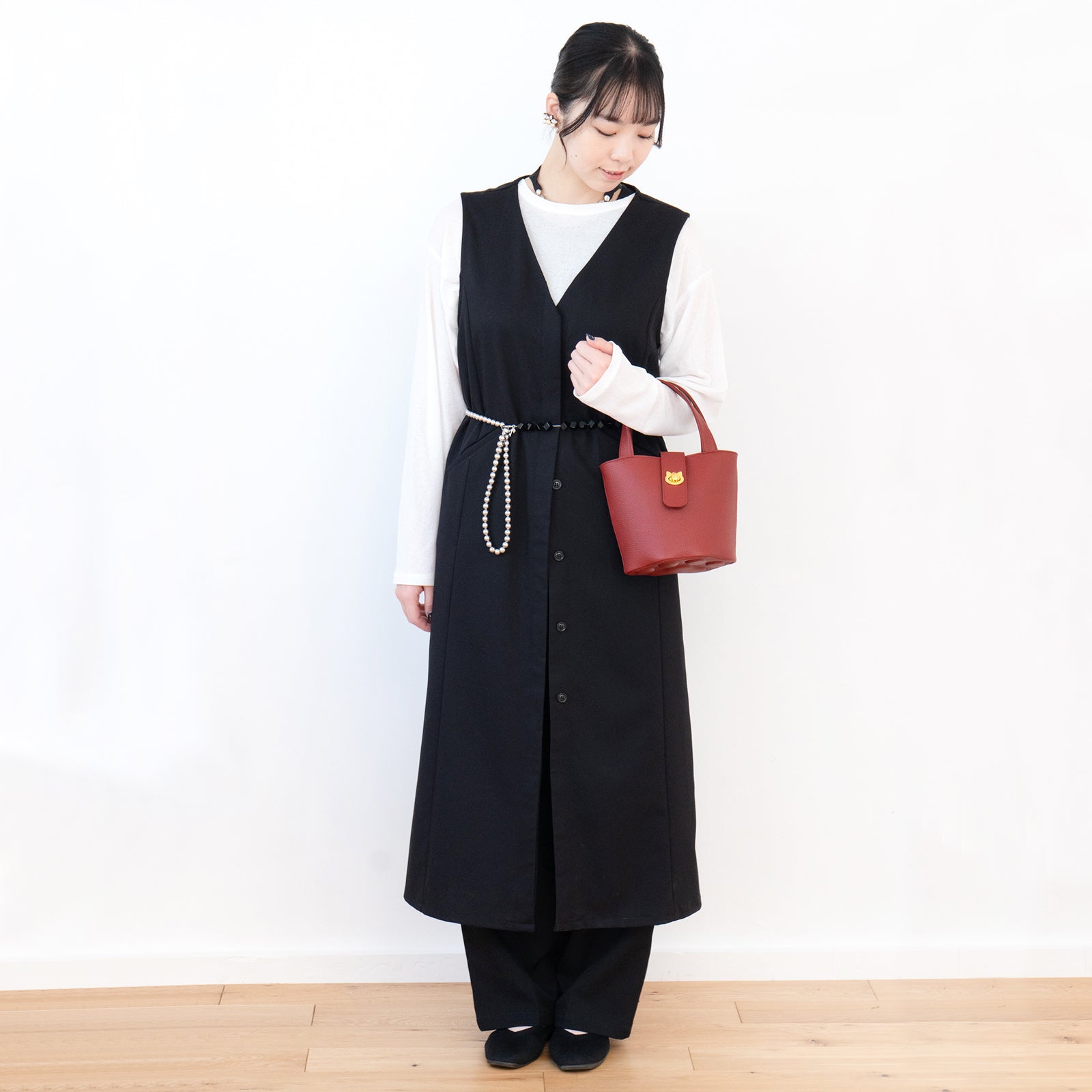 チェーンショルダー付きミニバッグ・PAW (パウ) / ボルドー