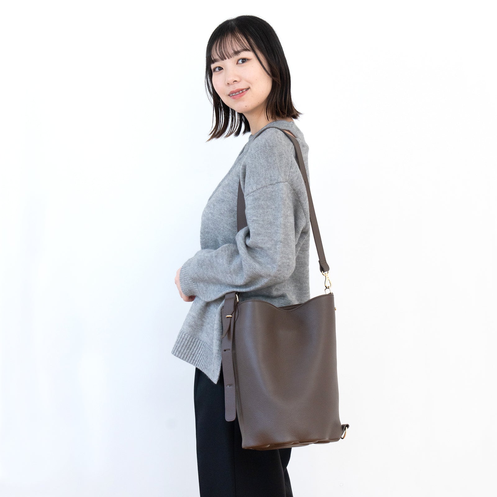 【1/30(金)〜2/14(土) 期間限定バレンタインSET 】3WAYバッグ PAW (パウ) キュイール・マッシュ / チョコ + ころにゃんチャーム ハート付き SET