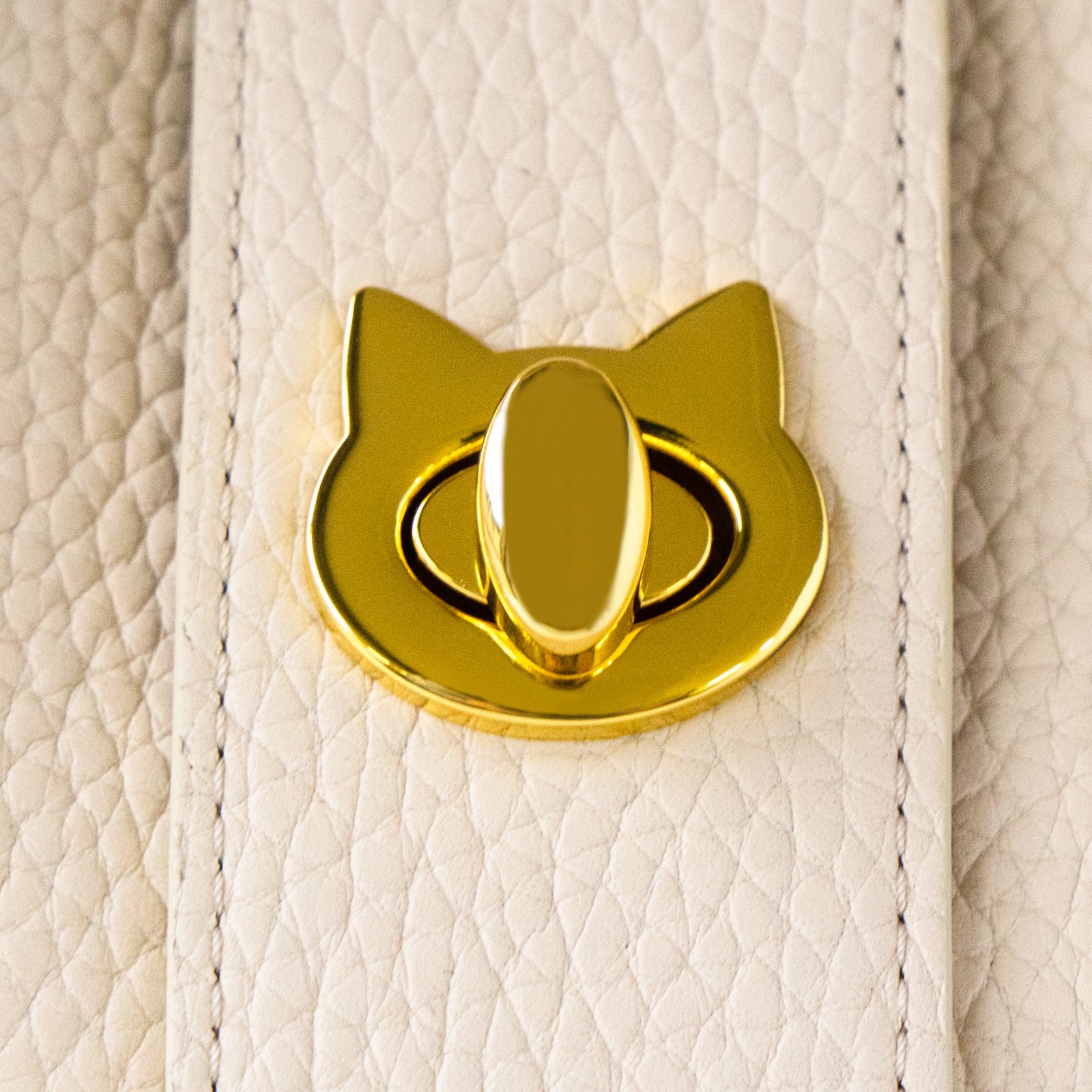 【1点限定 】バゲットバッグ PAW (パウ) 肉球チャーム付き トリヨンクレマンス / ナタ