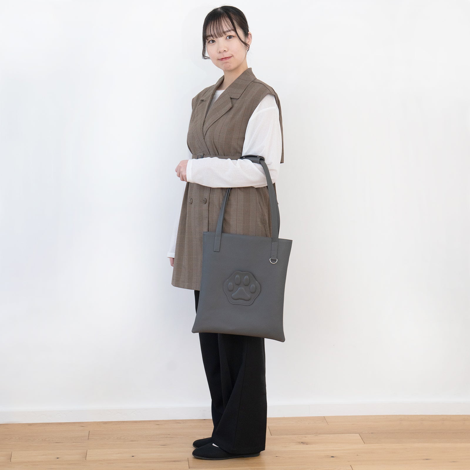 A4 Tote Bag PAW Cuir Mache / Graphite