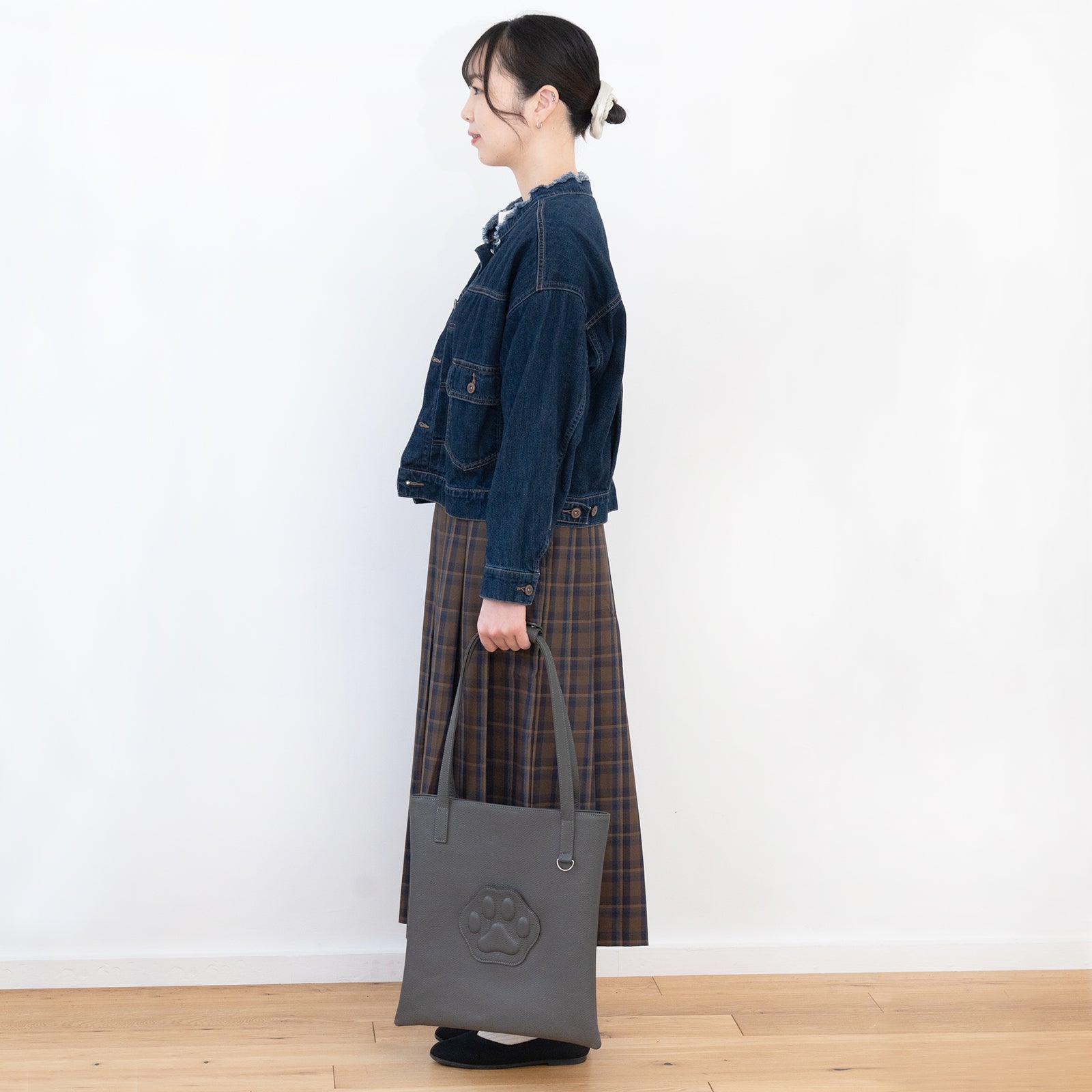 A4トートバッグ PAW キュイール・マッシュ / グラファイト