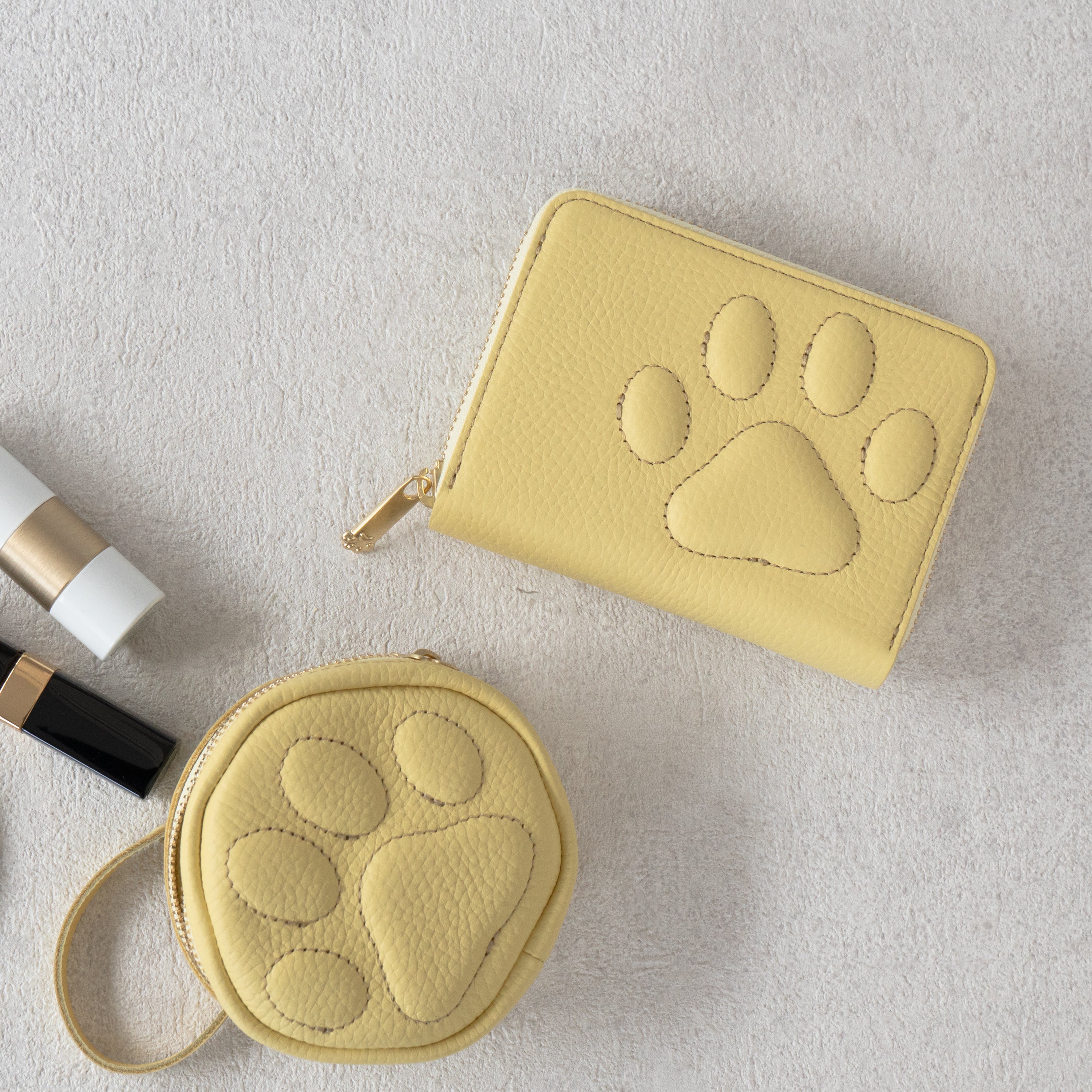 PAWラウンドファスナーミドル財布 キュイール・マッシュ / ジョーヌプッサン