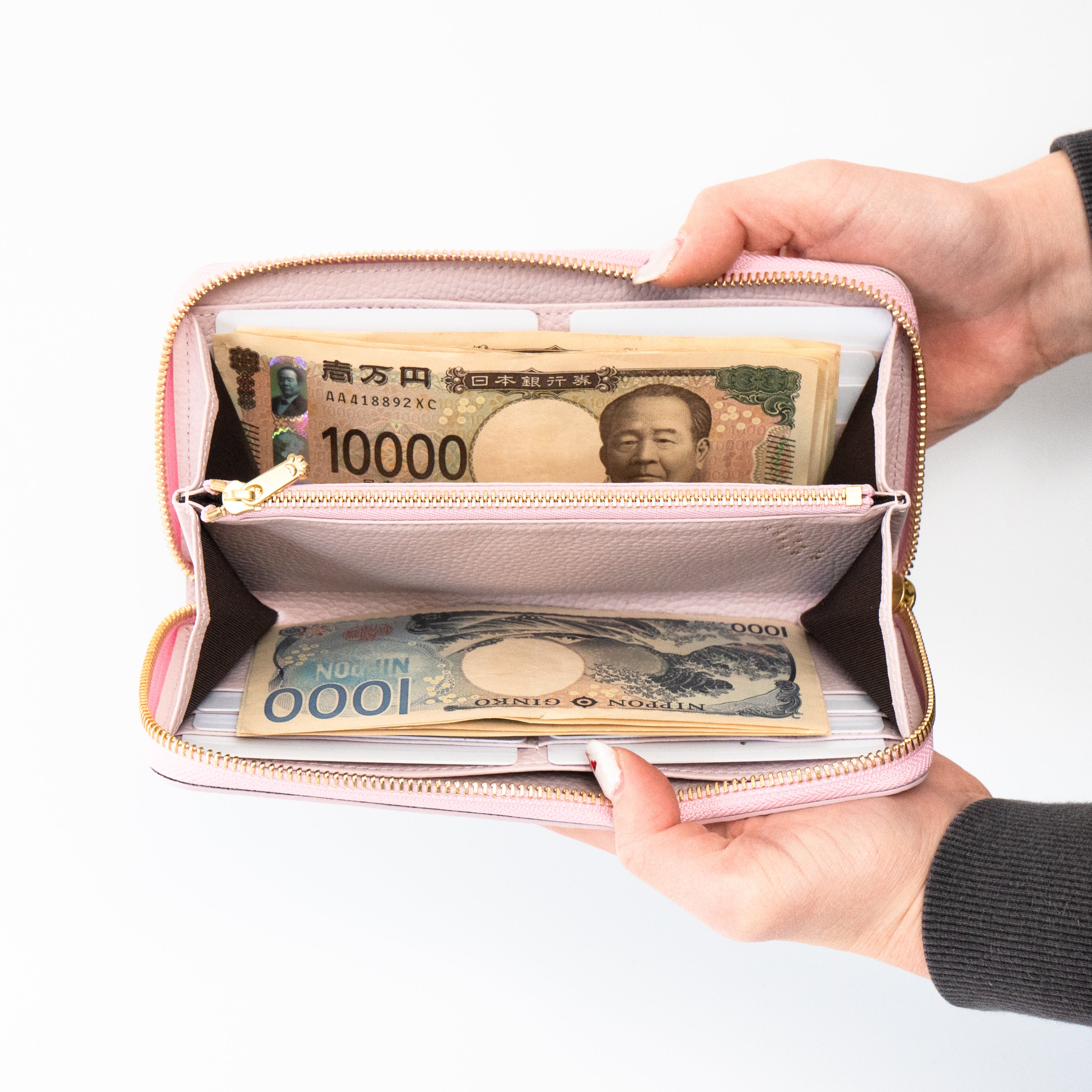 PAWラウンドファスナー長財布 キュイール・マッシュ / モーヴシルヴェスティン