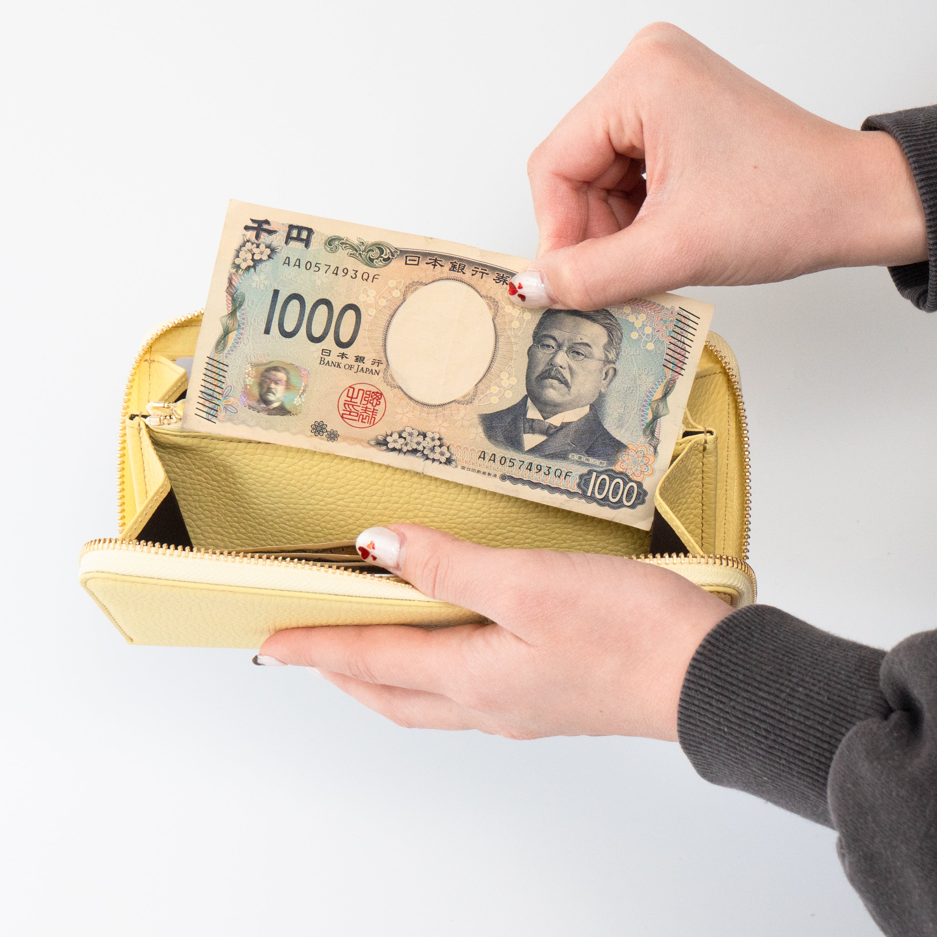 PAWラウンドファスナー長財布 キュイール・マッシュ / ジョーヌプッサン