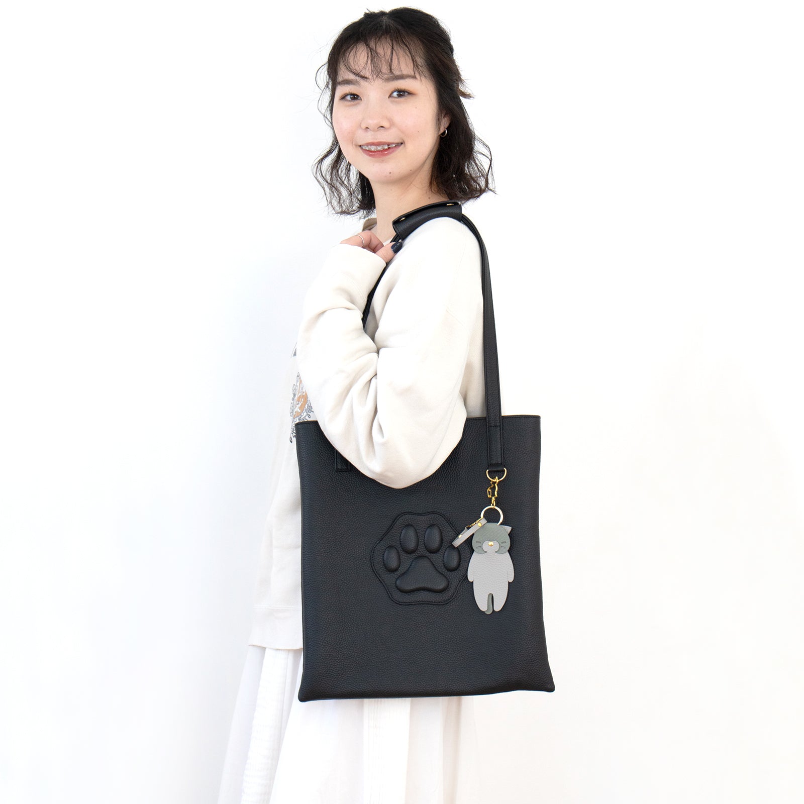 A4 Tote Bag PAW Cuir Mache / Black
