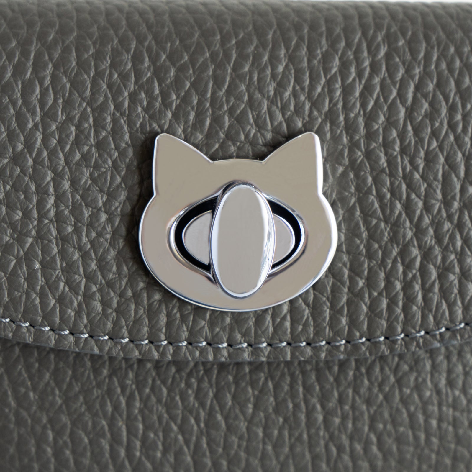 Flap Wallet Frunya Medium Cuir Mache / Graphite